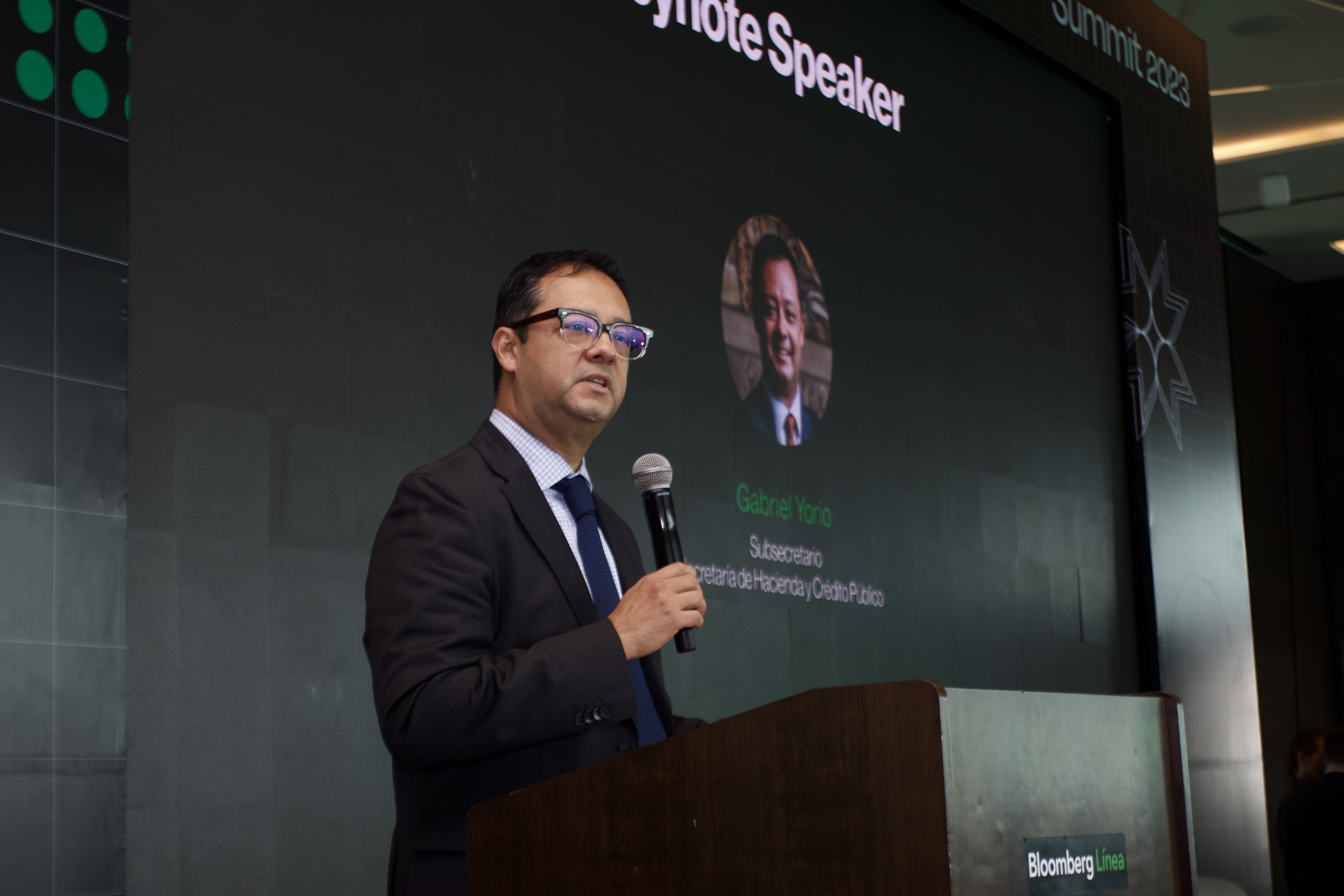 Bloomberg Línea Summit · Galería 16