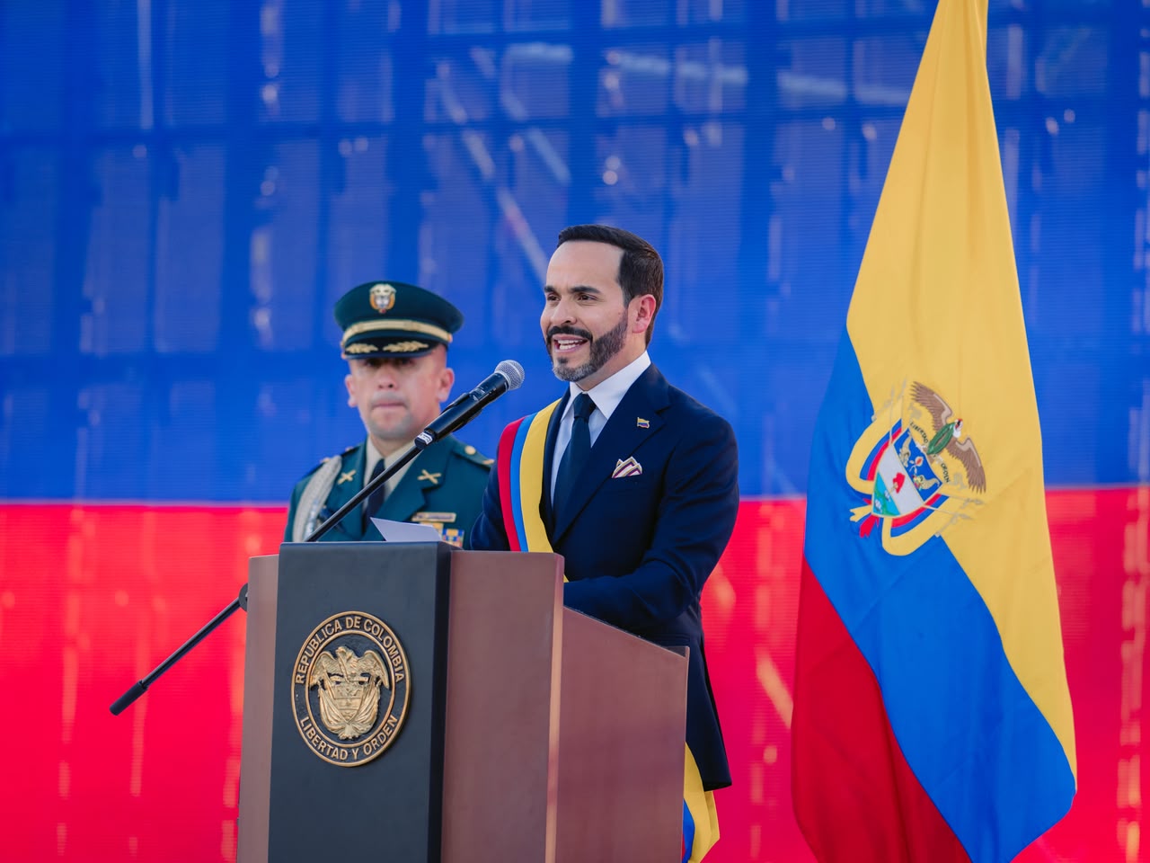 De la Espriella anuncia reforma tributaria y congelará el gasto público De la Espriella anuncia reforma tributaria y congelará el gasto público