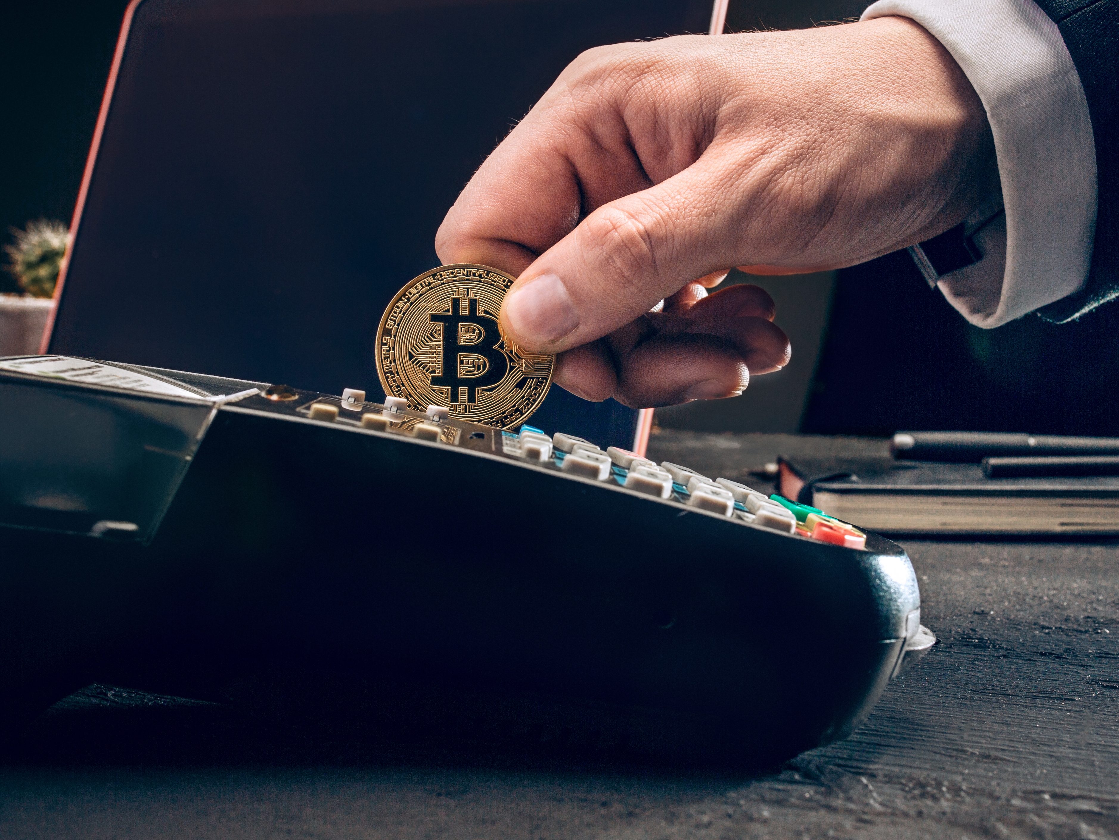 Pagar con Bitcoin en México: cines, bares y cajeros