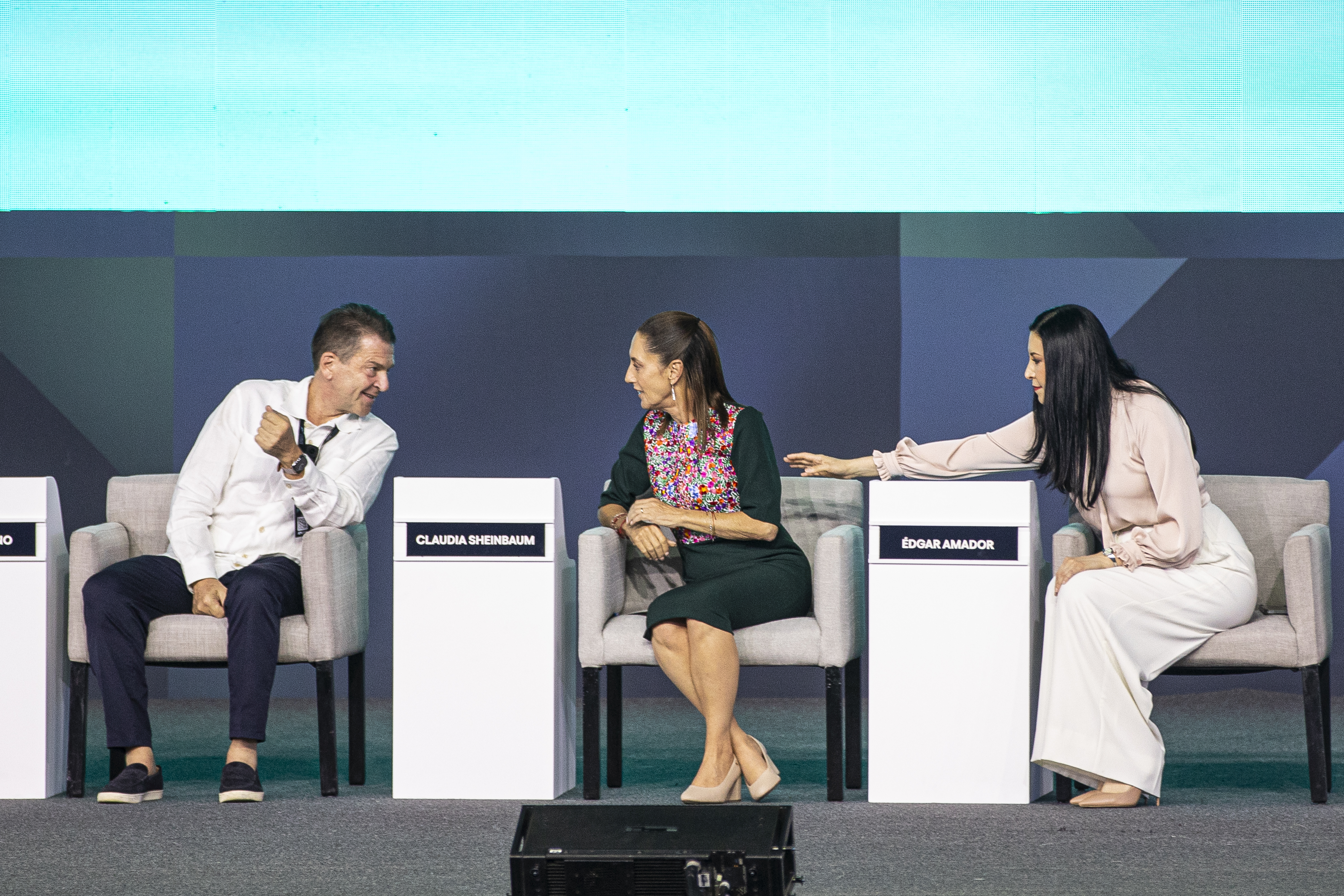 Banxico pisa el acelerador en pagos digitales y anuncia reforma regulatoria para simplificar uso Banxico pisa el acelerador en pagos digitales y anuncia reforma regulatoria para simplificar uso