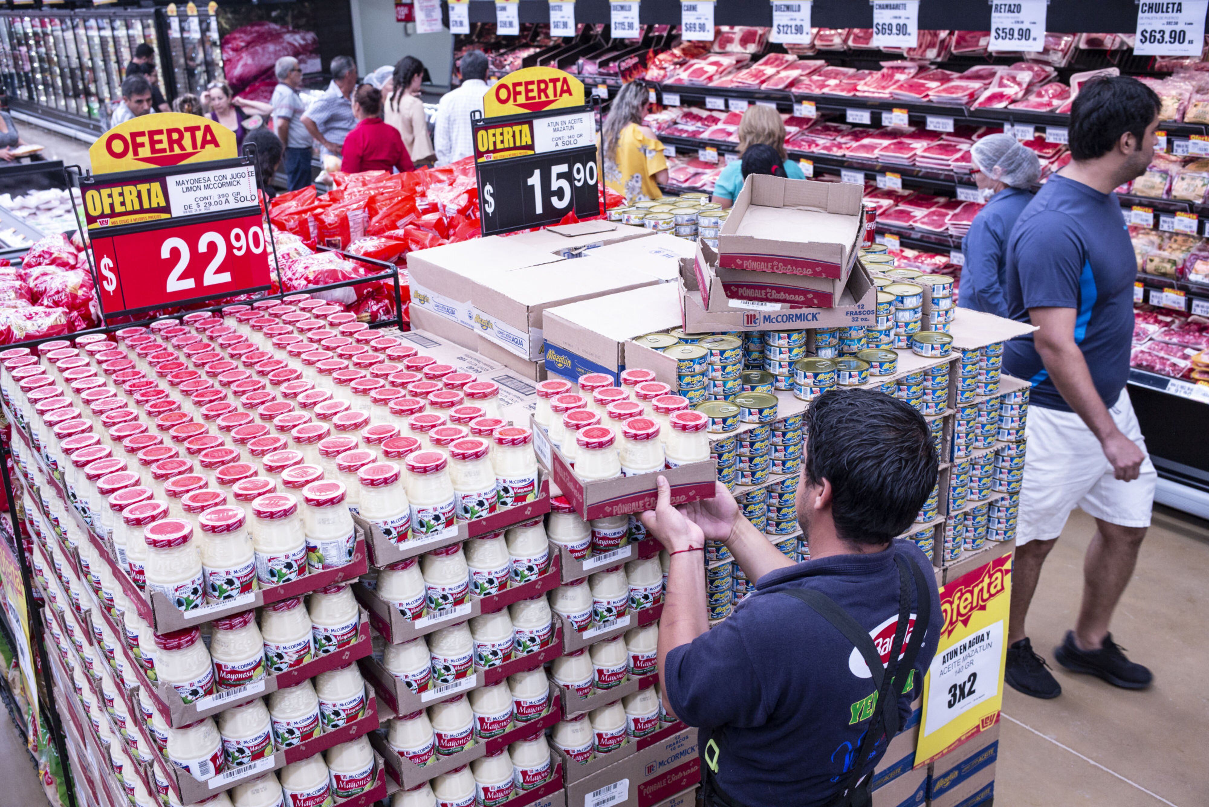 McCormick toma control de negocio en México tras compra de US$750 millones a Herdez McCormick toma control de negocio en México tras compra de US$750 millones a Herdez