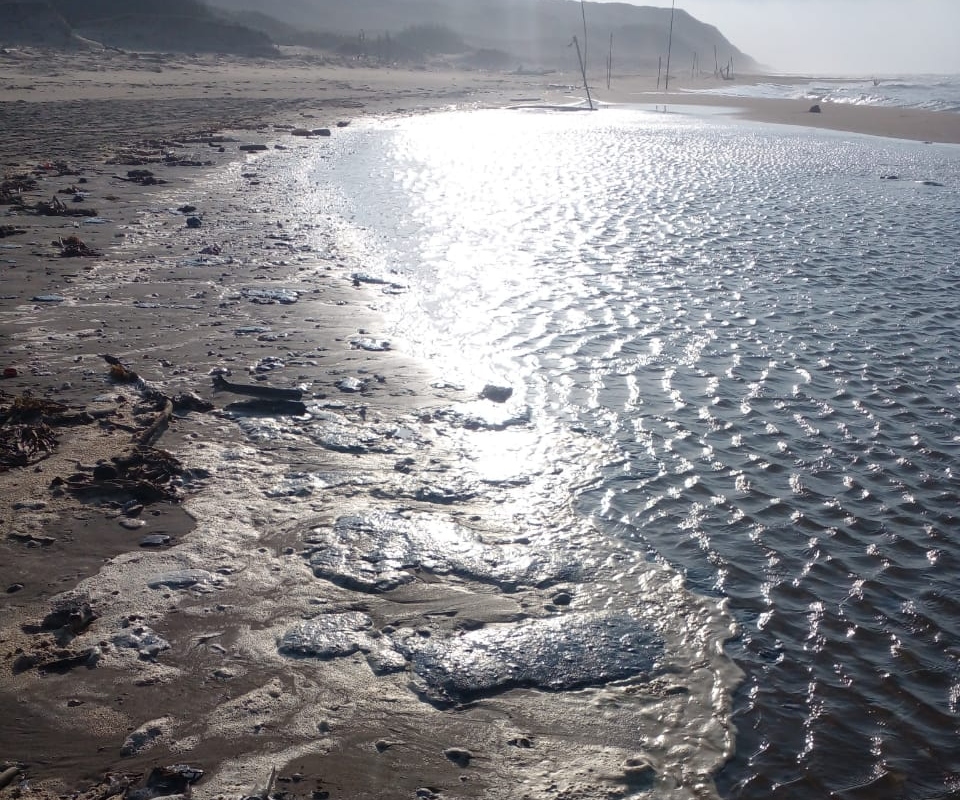 Un barco fantasma derrama petróleo en México y el Gobierno no ha señalado a la empresa responsable