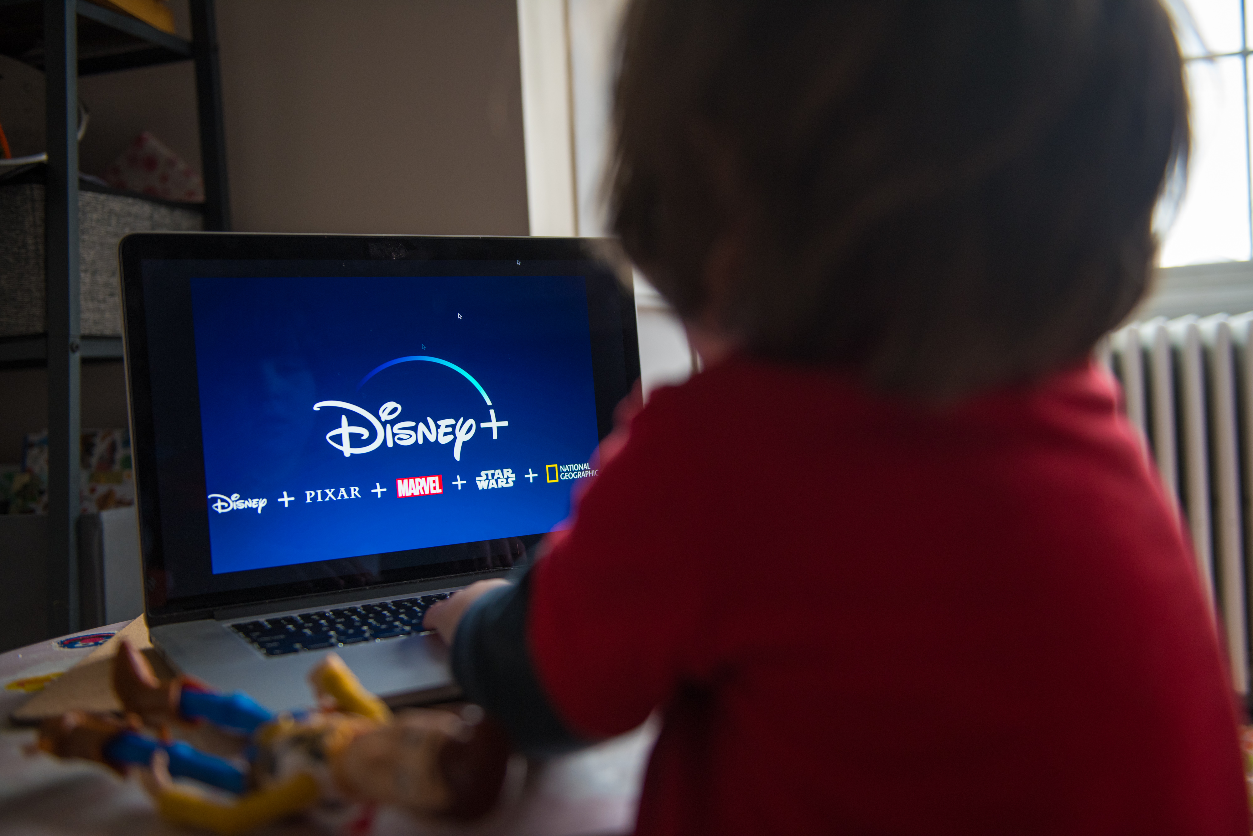 Disney y TikTok logran acuerdo para que creadores usen contenido de sus películas y series