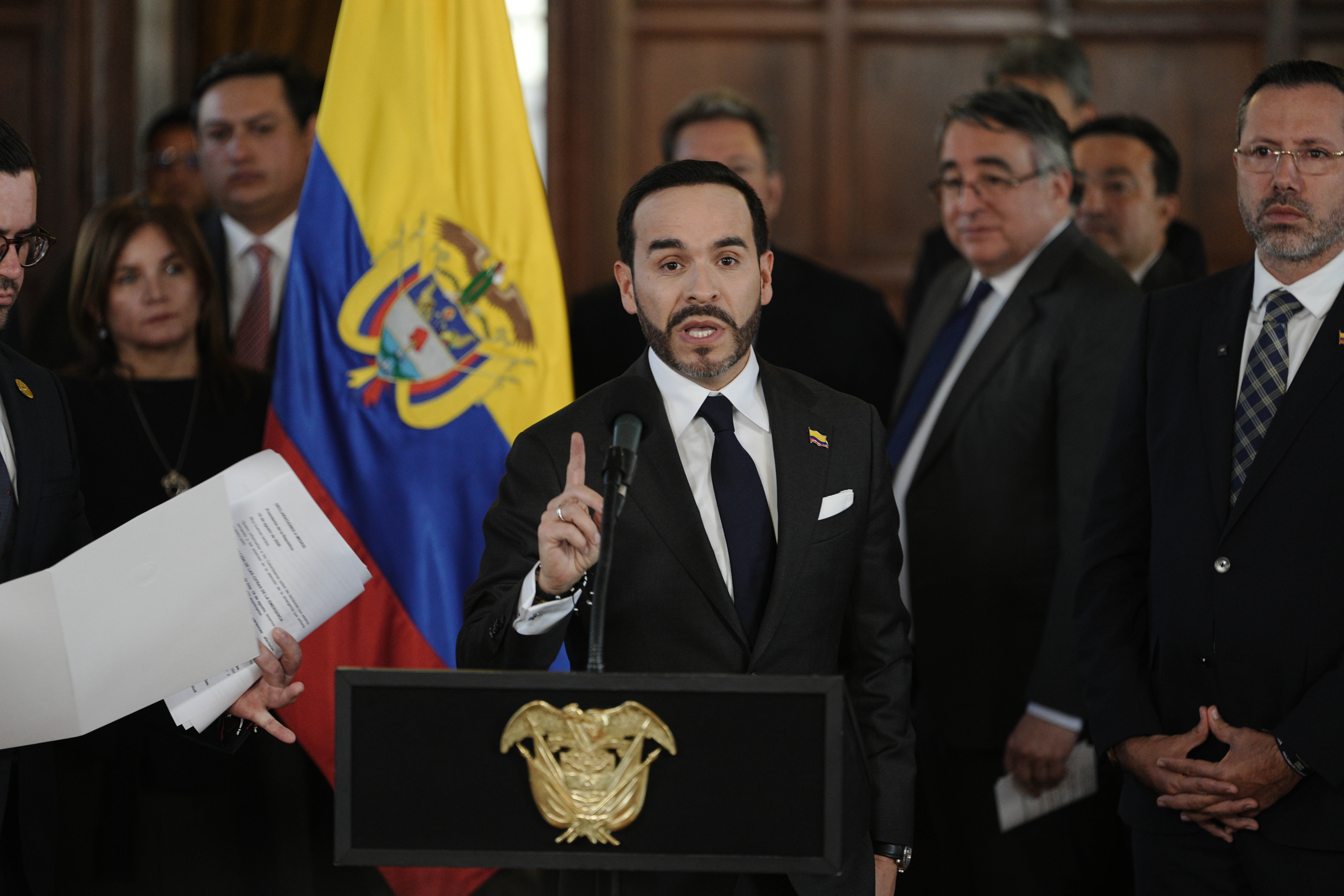 Primer cambio ministerial de la era De la Espriella: sale Viviane Morales y llega Myriam Hoyos Primer cambio ministerial de la era De la Espriella: sale Viviane Morales y llega Myriam Hoyos