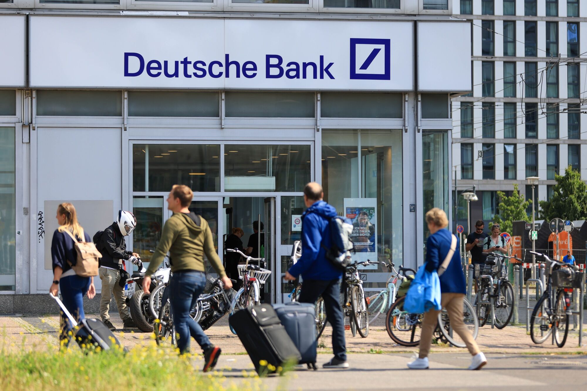 Deutsche Bank analizó 100 variables y advierte dos extremos para el mundo: ¿cómo invertir?