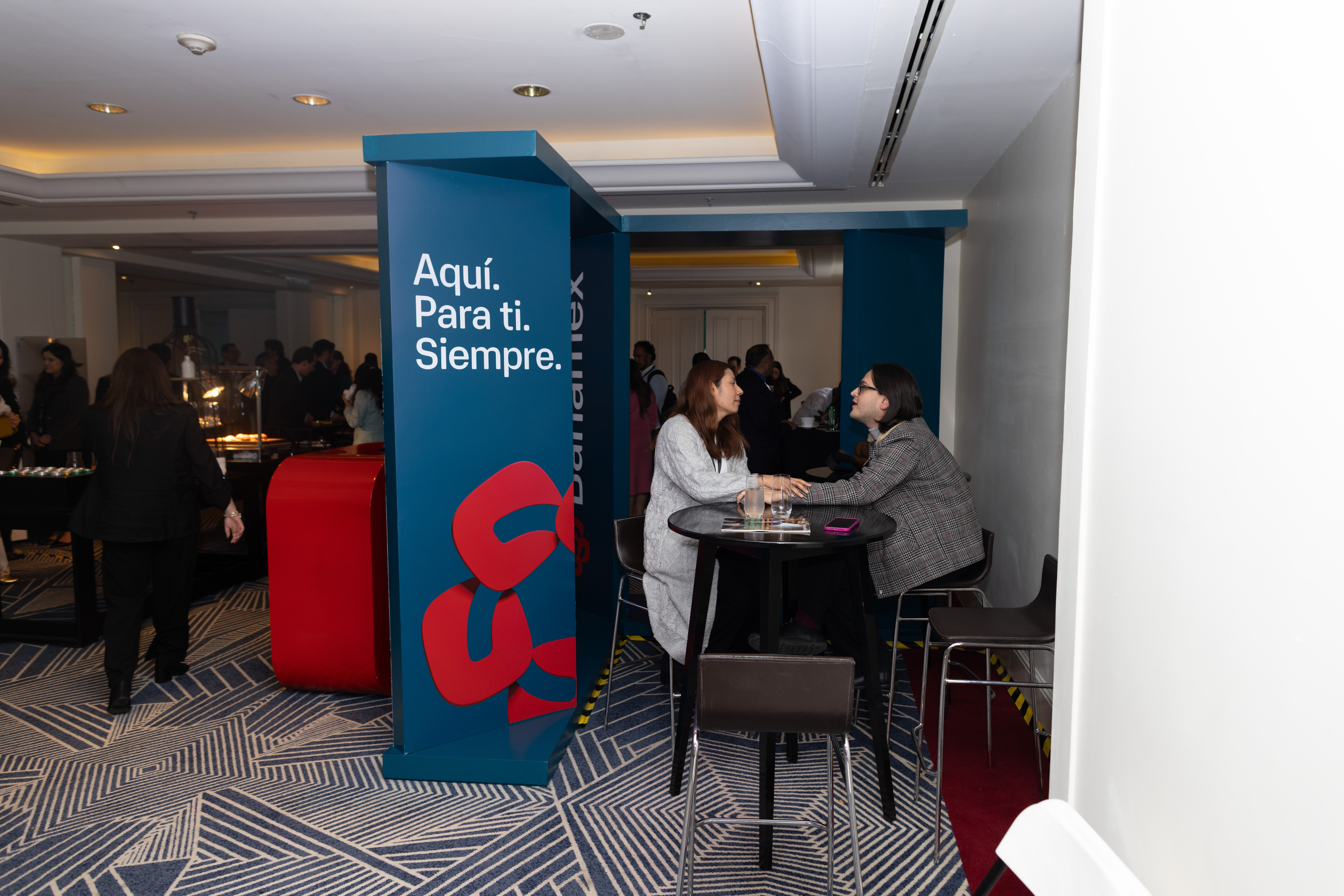 Bloomberg Línea Summit · patrocinio 09