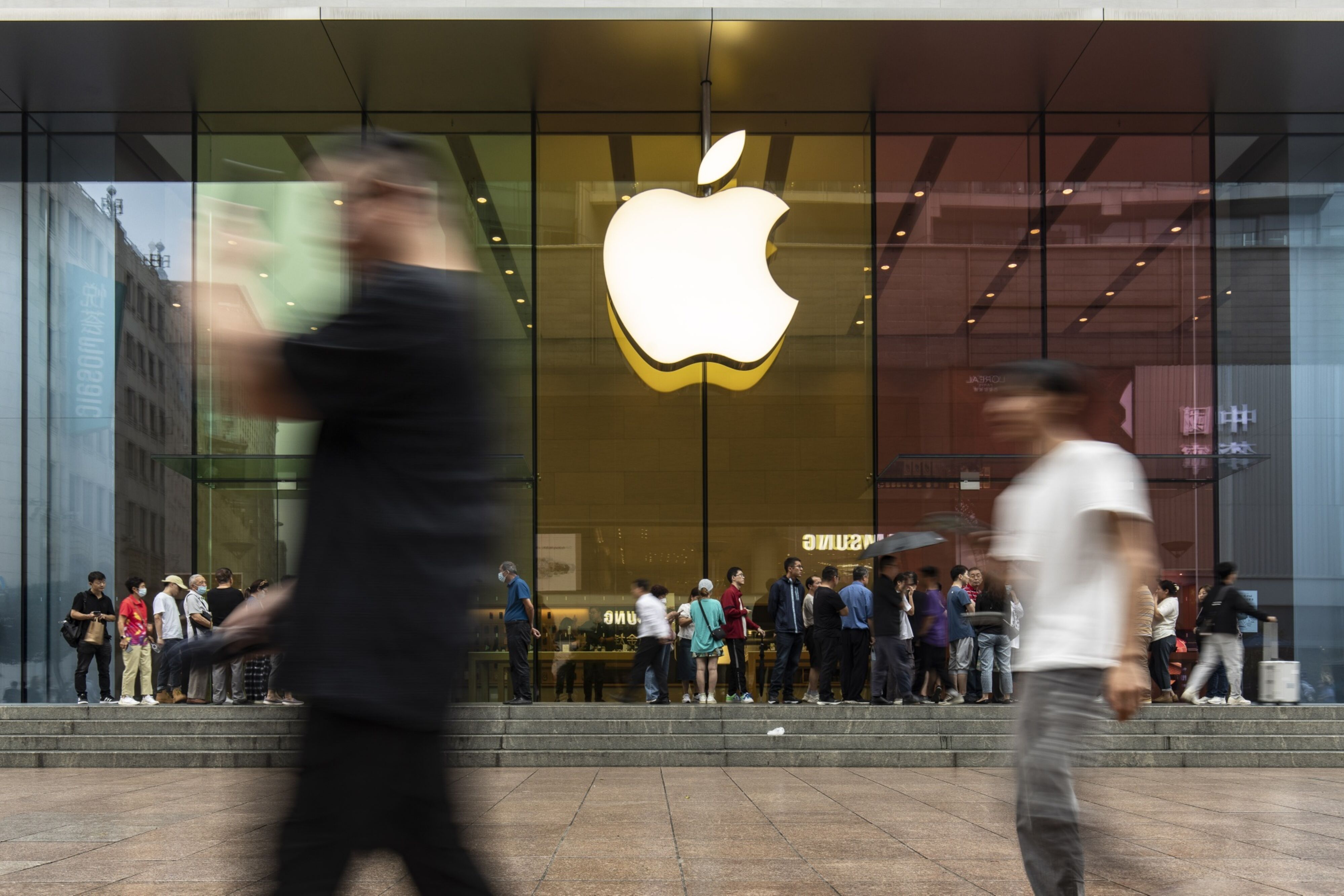El jefe de diseño de iPhone y Apple Watch se marchará tras la reestructuración