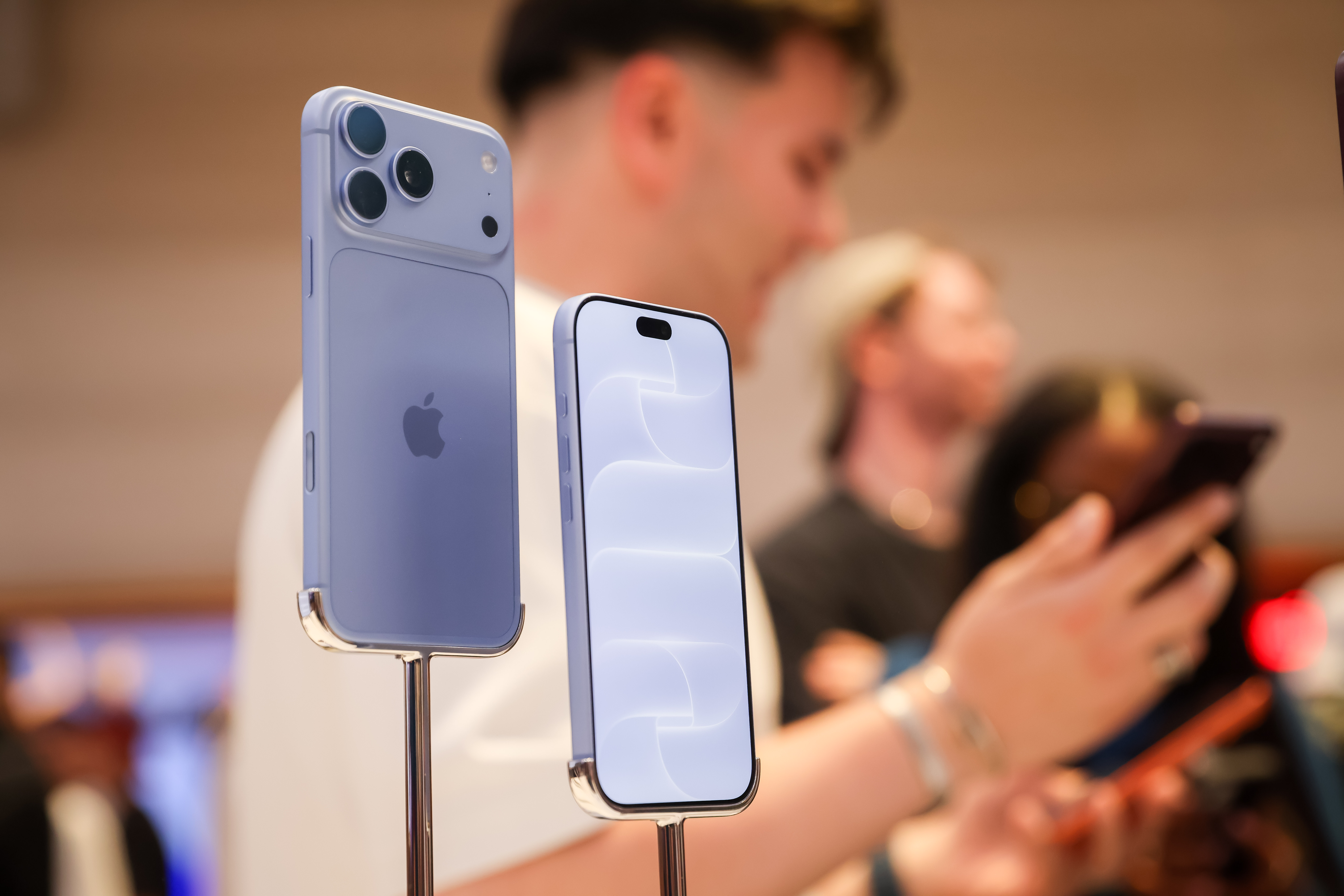 O que é melhor: o iPhone 18 Pro ou o Samsung Galaxy S26 Ultra? Características e diferenças O que é melhor: o iPhone 18 Pro ou o Samsung Galaxy S26 Ultra? Características e diferenças