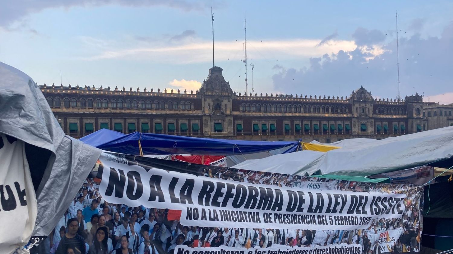 Huelga de maestros se agrava en la Ciudad de México una semana antes del Mundial 2026 de la FIFA