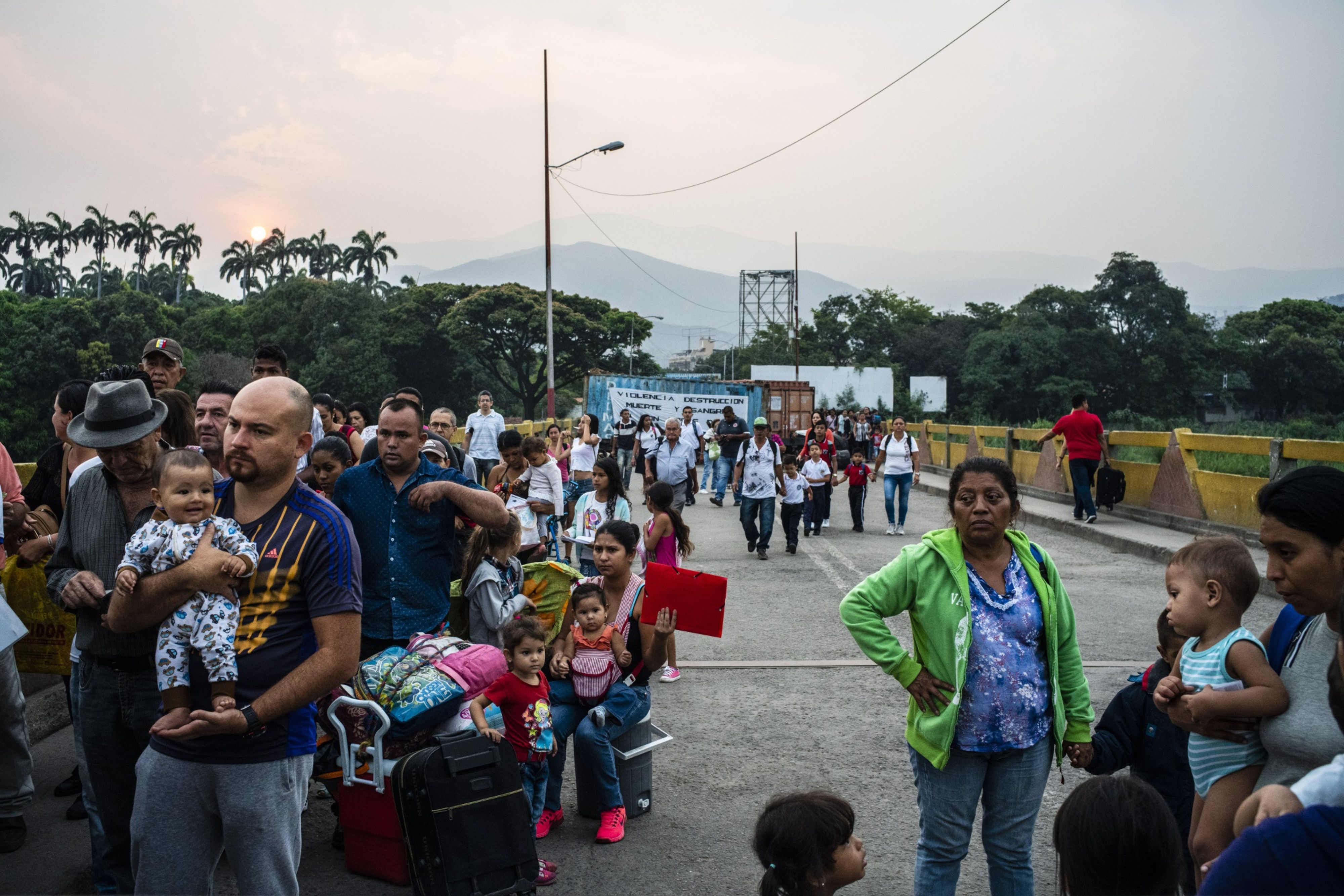 Migración en América Latina se diversifica: violencia, crisis y desastres fuerzan a millones a desplazarse