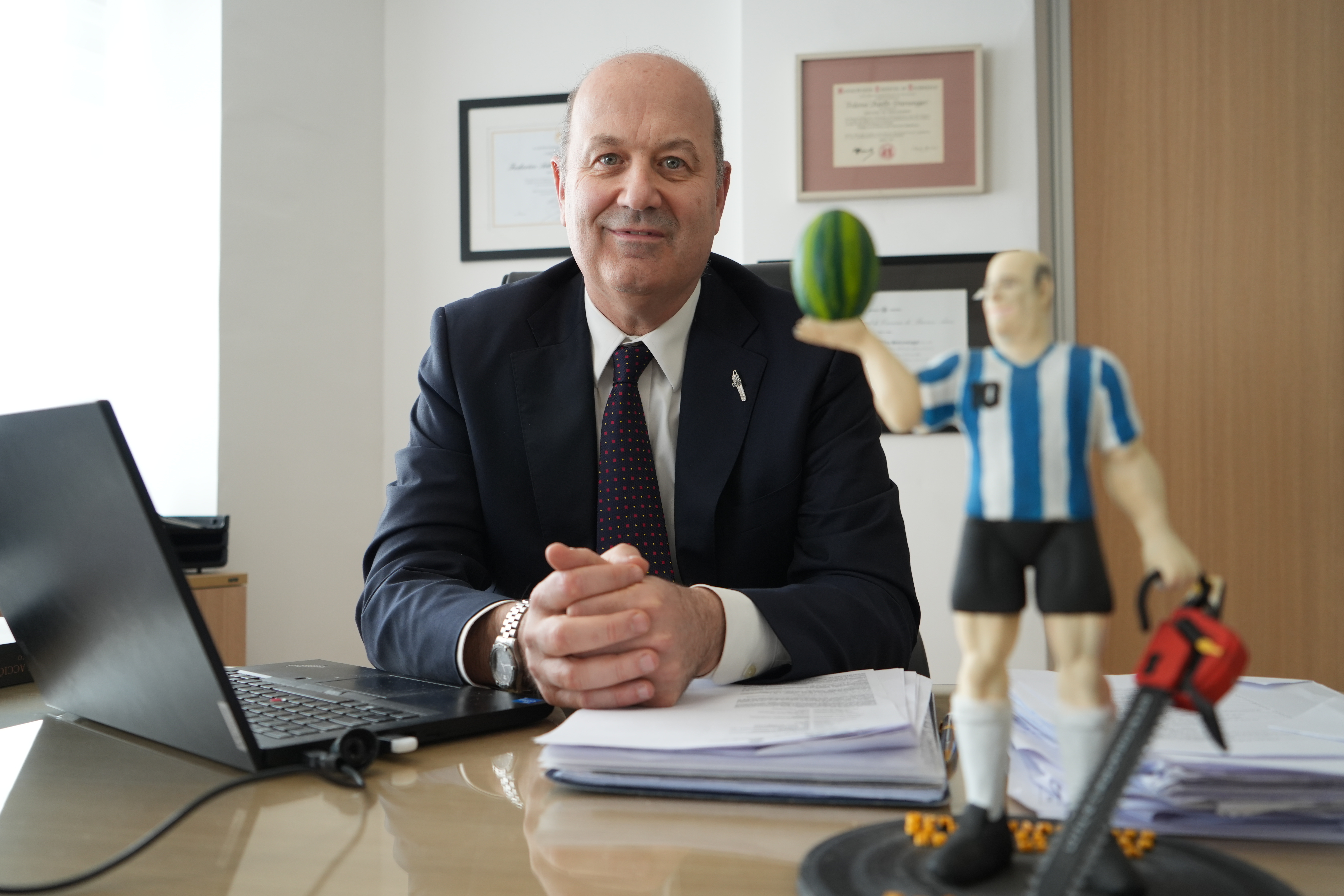 Sturzenegger impulsa nuevo paquete de desregulación económica: a qué sectores apunta