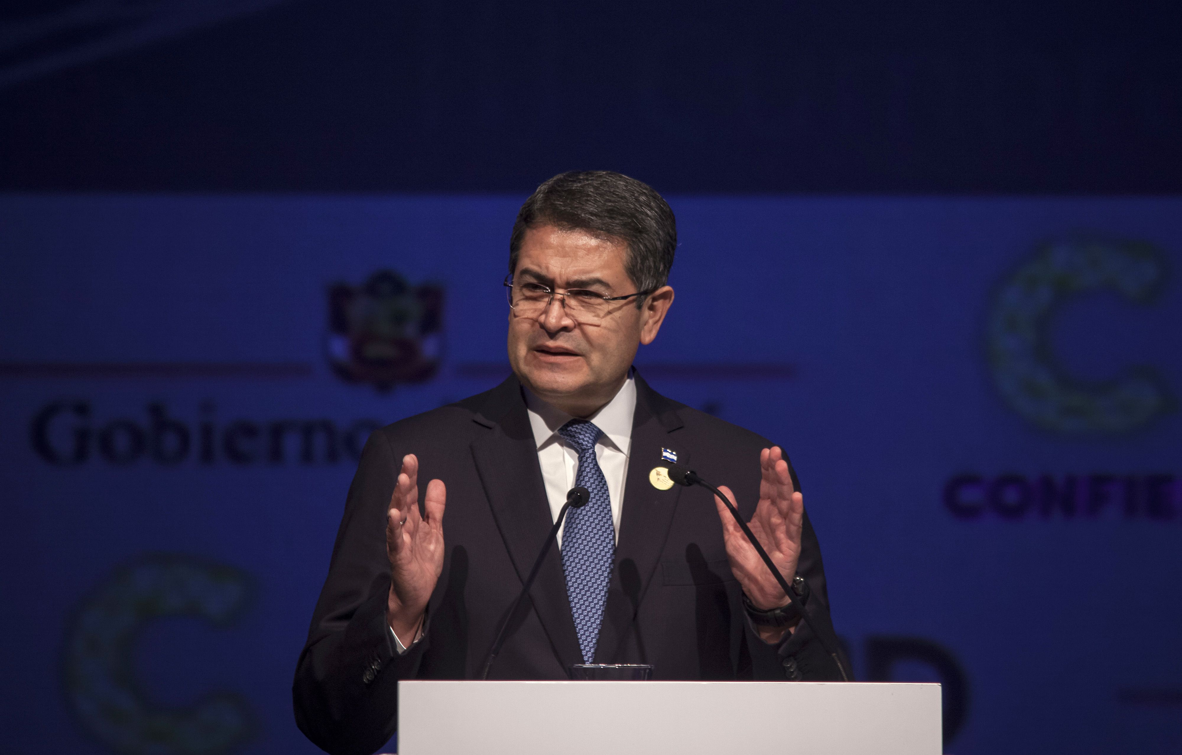 Justicia hondureña permite a Hernández enfrentar en libertad caso de fraude y lavado de activos
