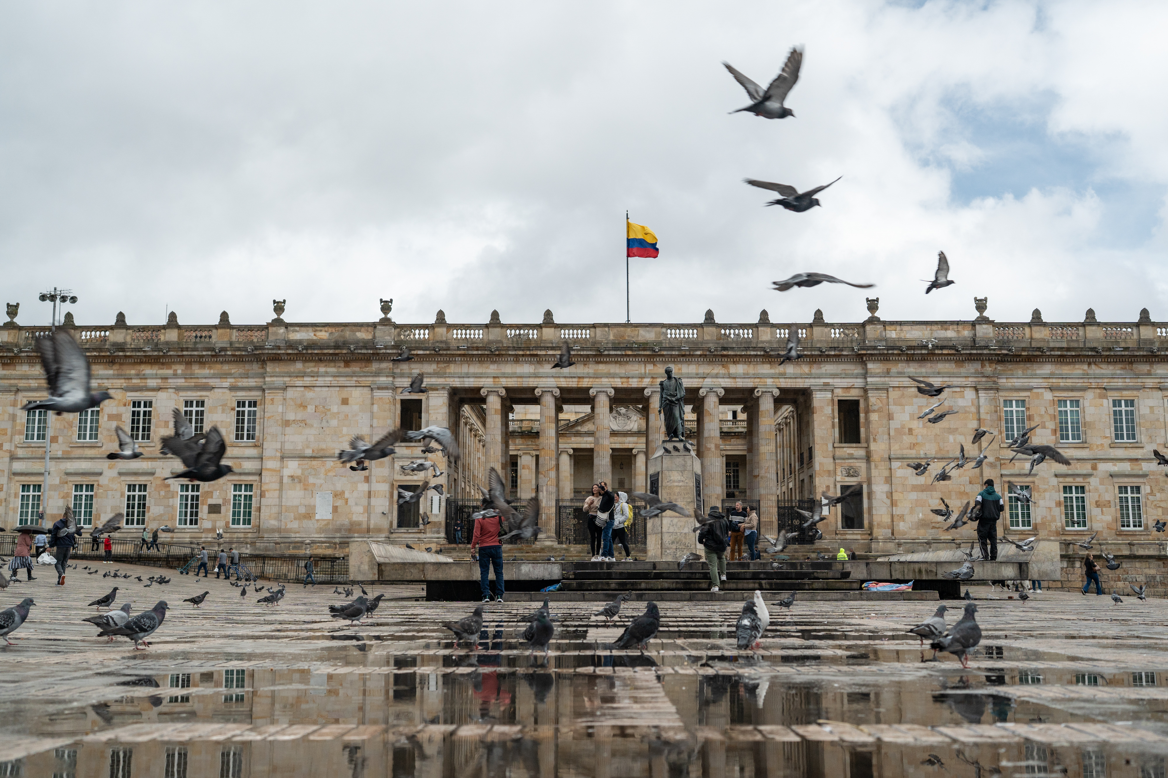 Tres vías para que Colombia reduzca sus necesidades de financiación en 2027 hasta en COP$80 billones Tres vías para que Colombia reduzca sus necesidades de financiación en 2027 hasta en COP$80 billones