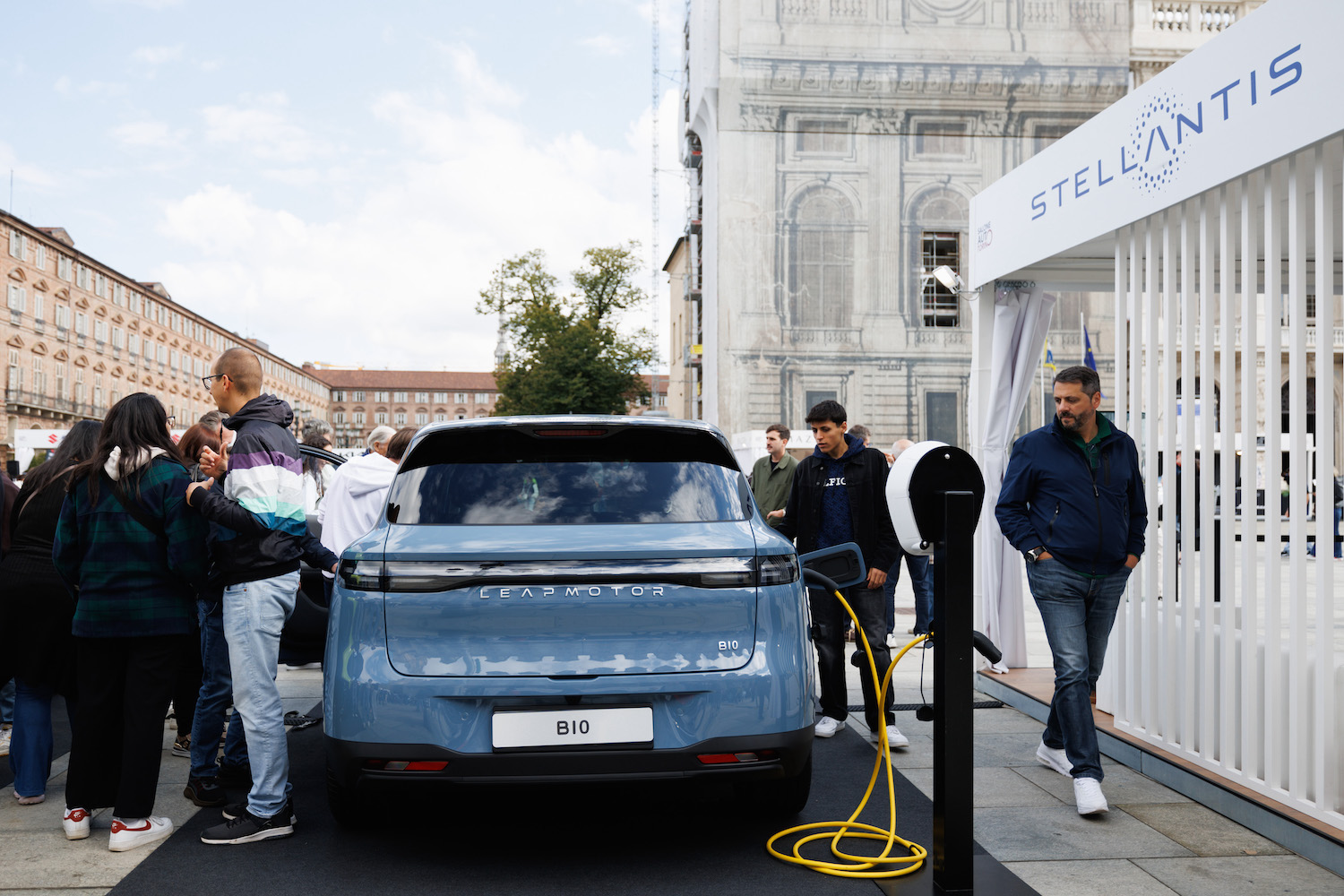 Stellantis prepara produção de carros da chinesa Leapmotor no Brasil com motor flex 