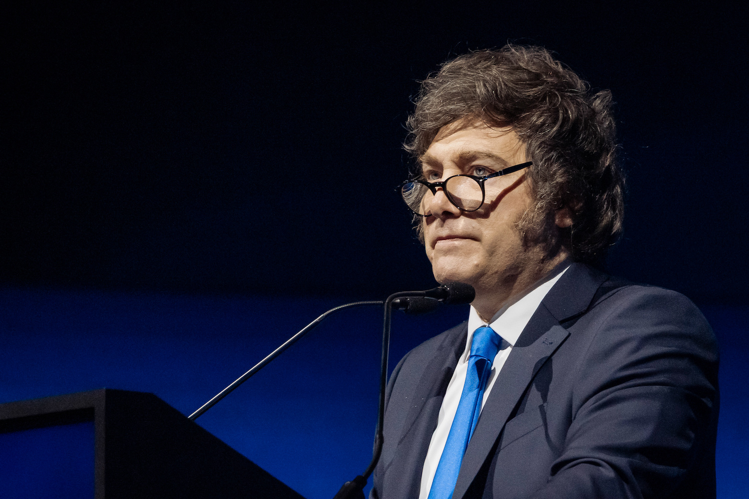 Milei reforma la Secretaría de Inteligencia e impulsa alianza regional frente al socialismo