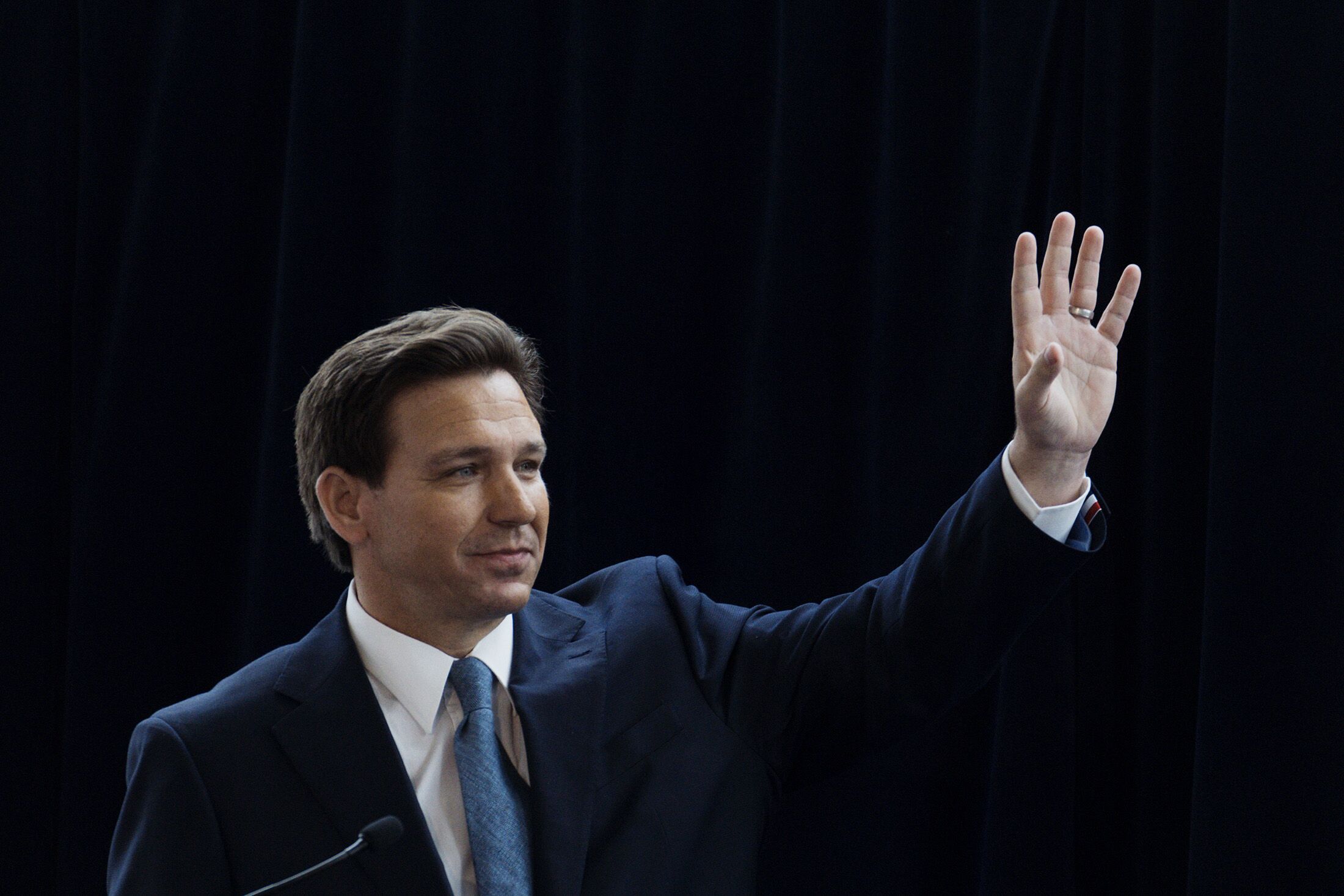 DeSantis Brings In New Campaign Manager as Trump Pressure Intensifies