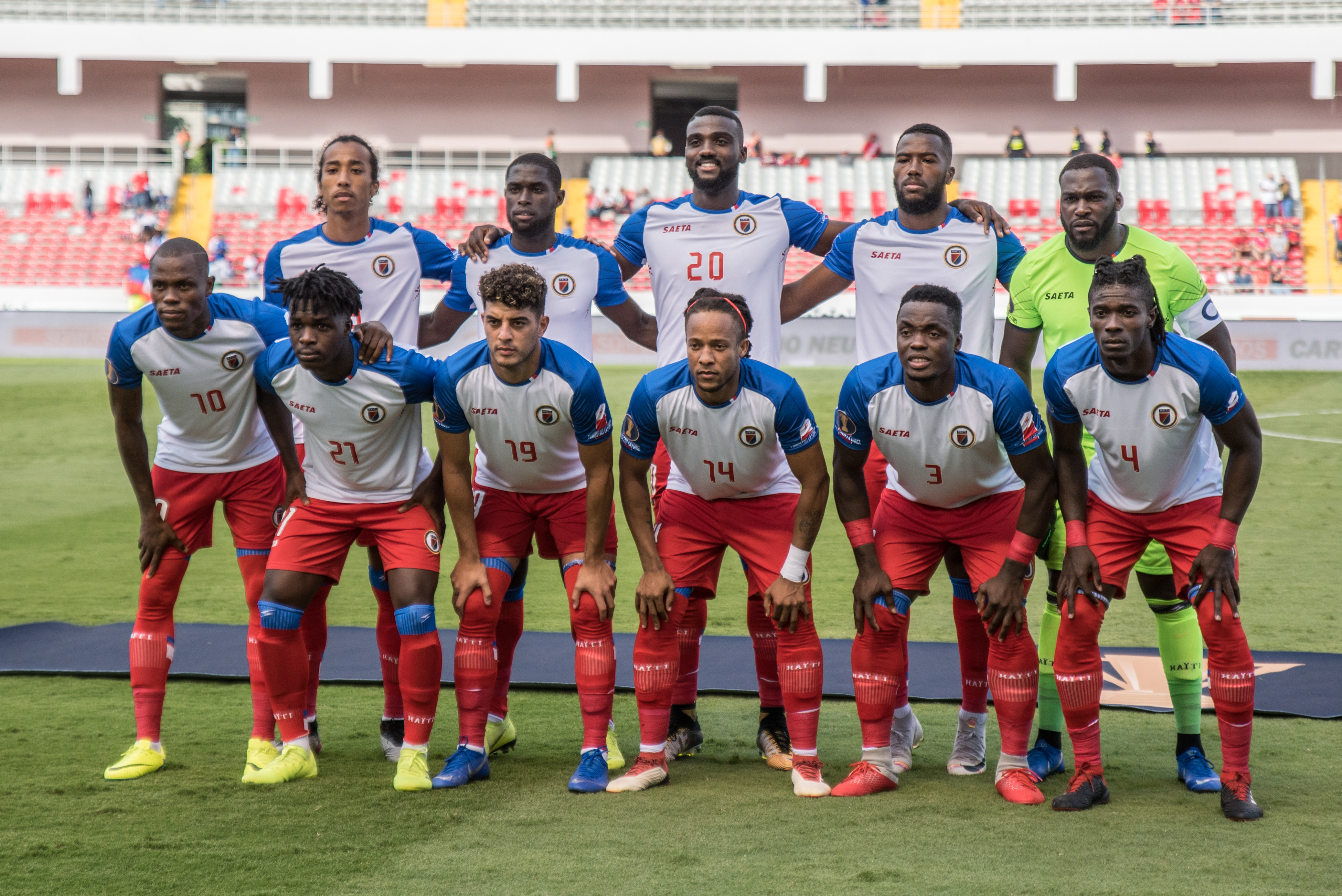 Después de 50 años fuera del Mundial, Haití vuelve con uniformes hechos 100% en Colombia