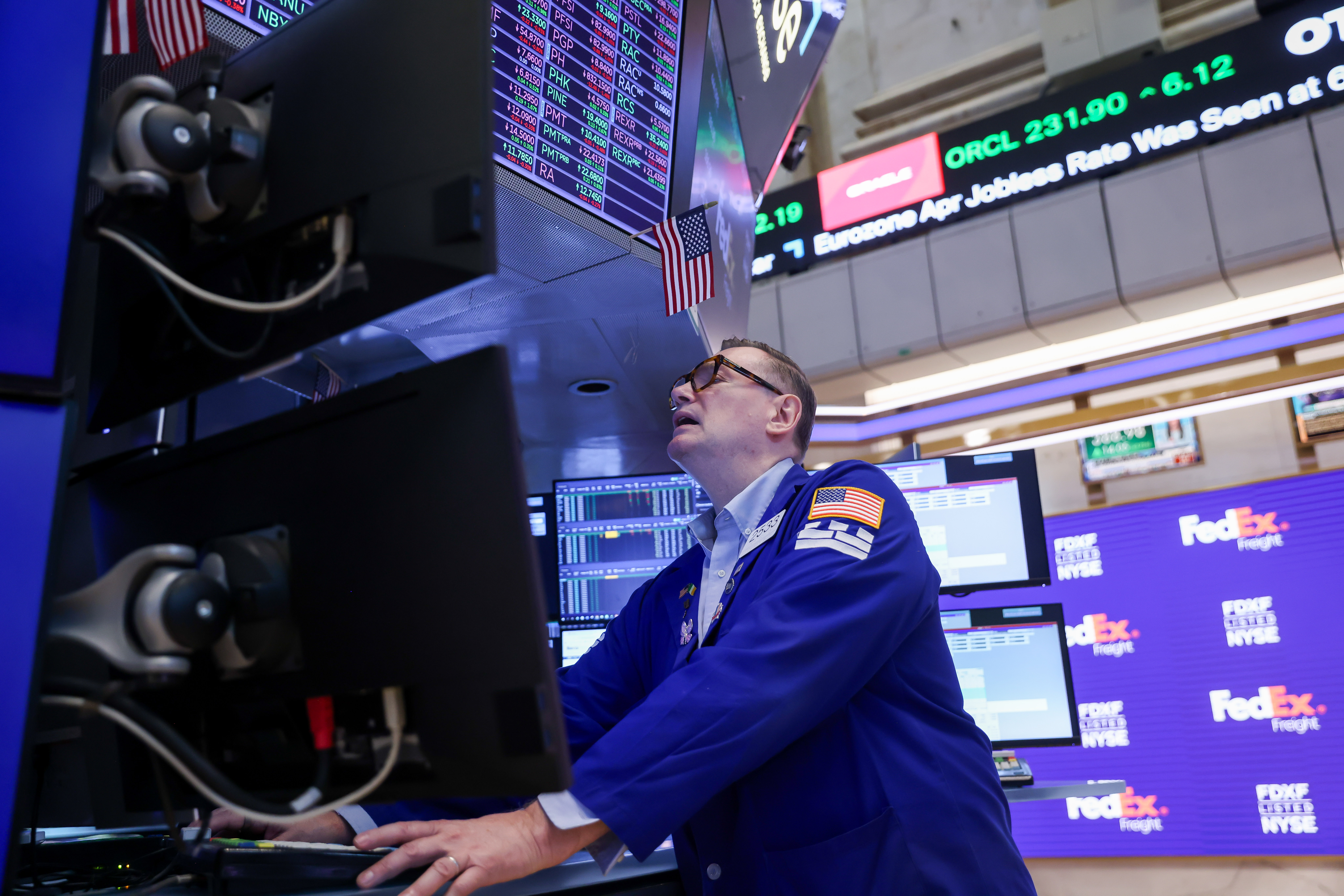 Wall Street sube con fuerza y el oro repunta tras señales de acuerdo con Irán y caída del petróleo Wall Street sube con fuerza y el oro repunta tras señales de acuerdo con Irán y caída del petróleo