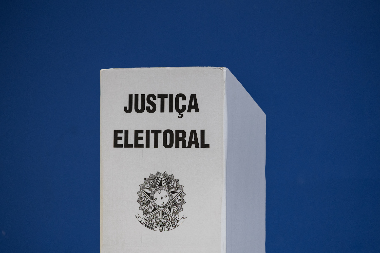 Em que dia é o segundo turno entre Flávio Bolsonaro e Lula? Veja horário e quem vota