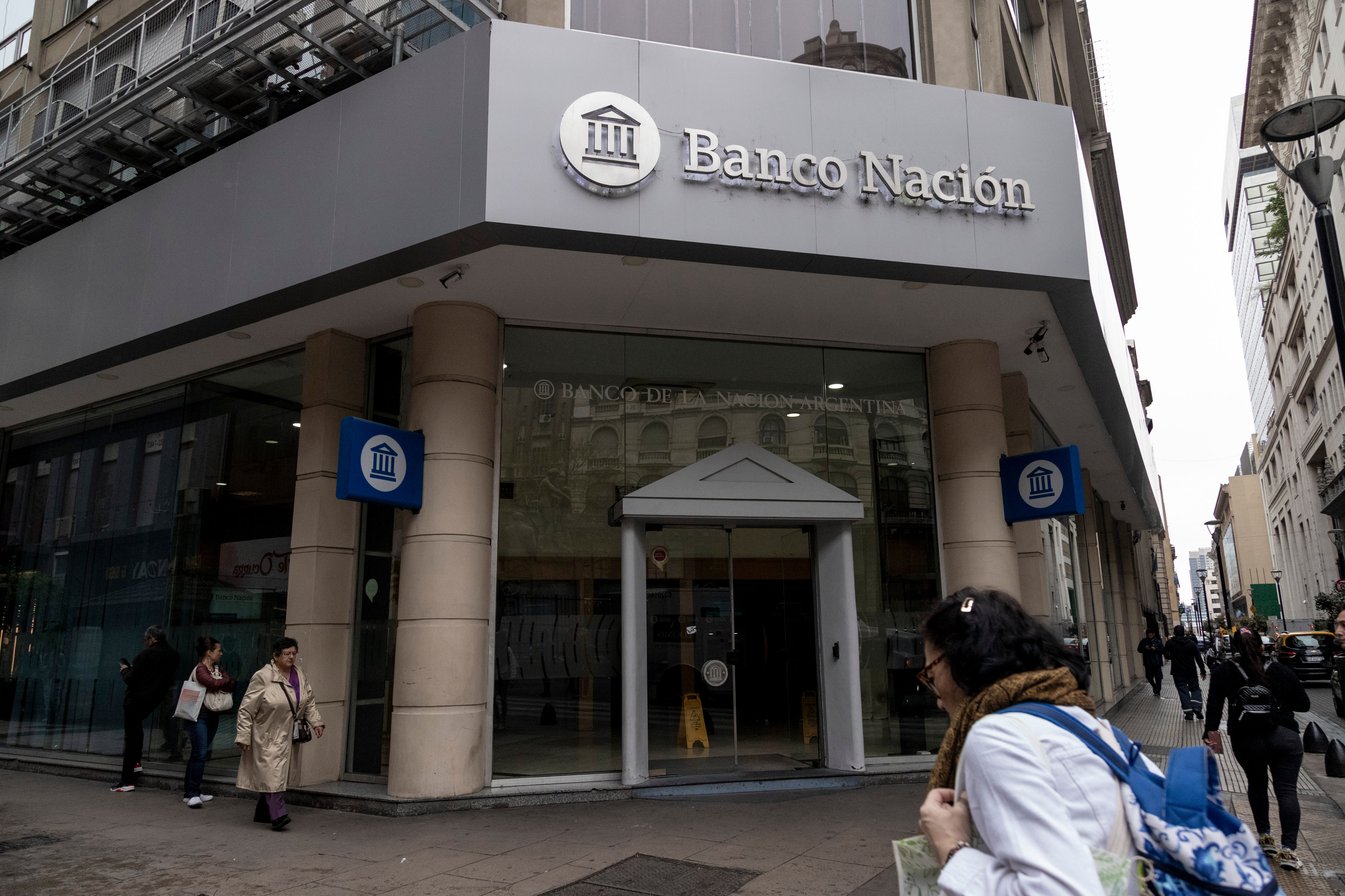 Bancos en Argentina cerrarán cinco días seguidos en noviembre: cuándo y qué operaciones seguirían disponibles