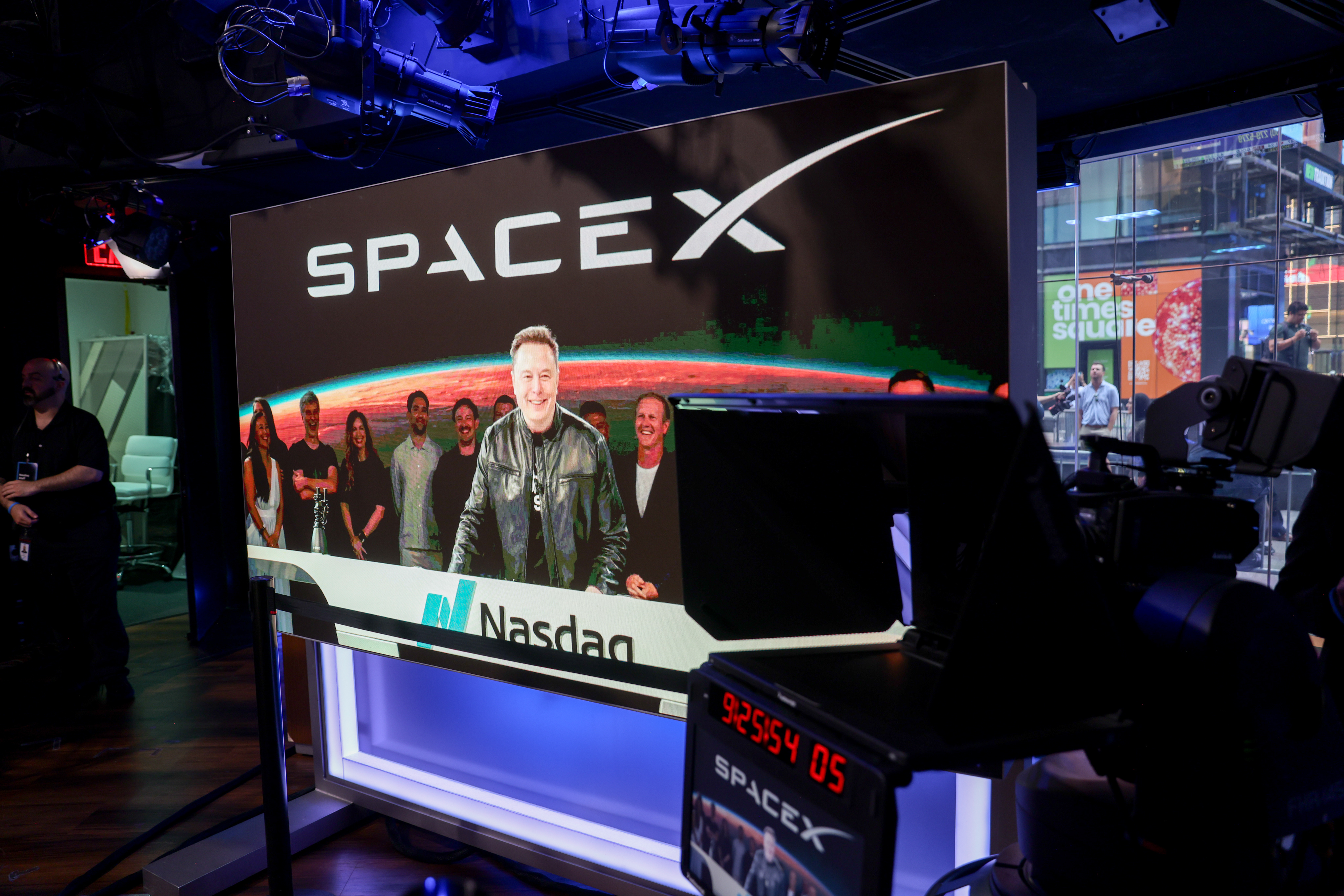 SpaceX lidera las compras de los inversores minoristas tras su debut bursátil