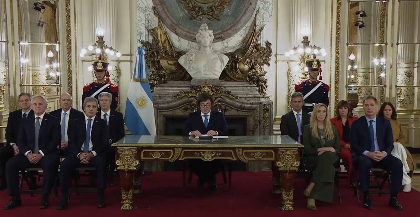 Reforma de la Carta Orgánica del BCRA: qué propone Milei y lecciones de la experiencia regional Reforma de la Carta Orgánica del BCRA: qué propone Milei y lecciones de la experiencia regional