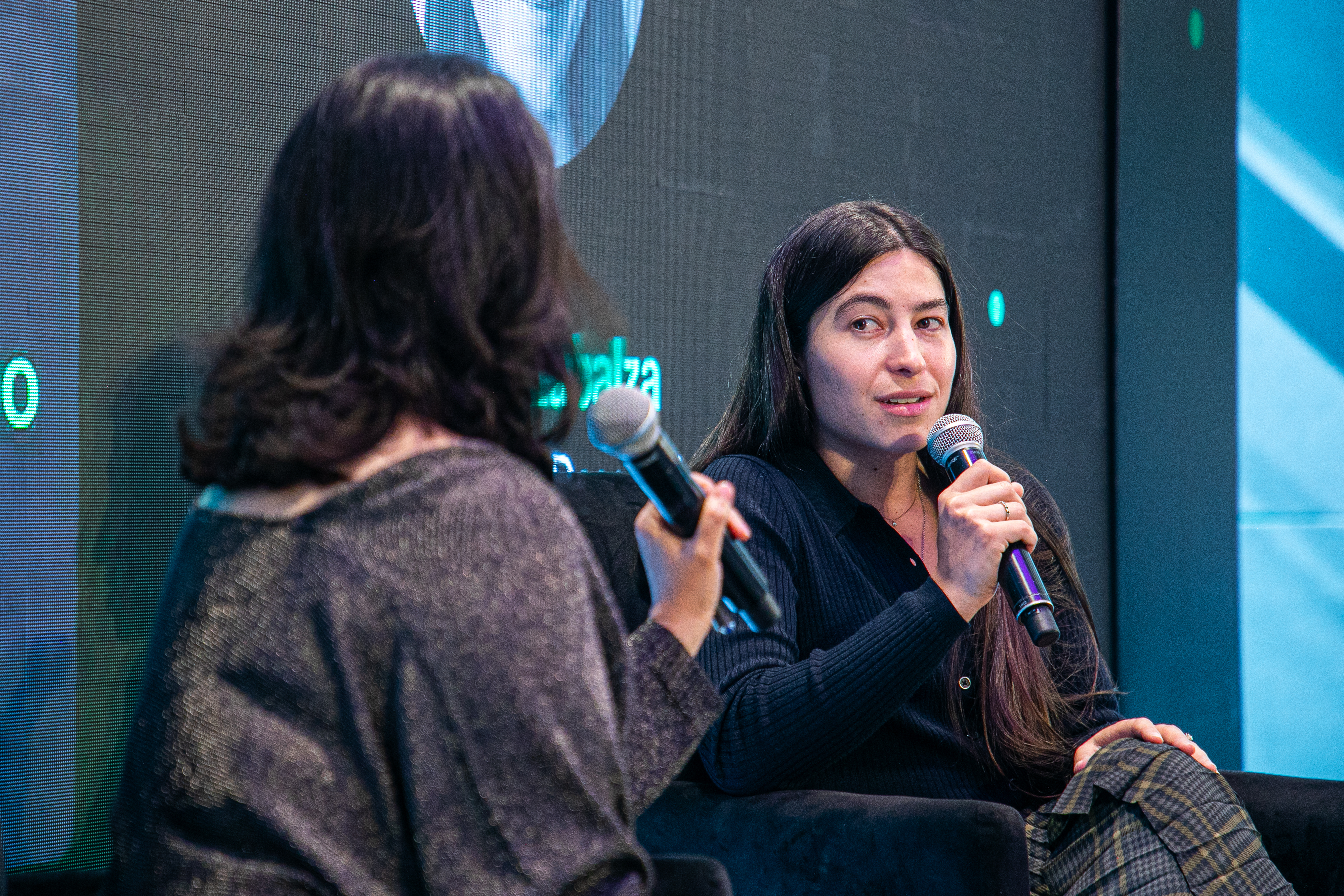 Bloomberg Línea Summit · Galería 14