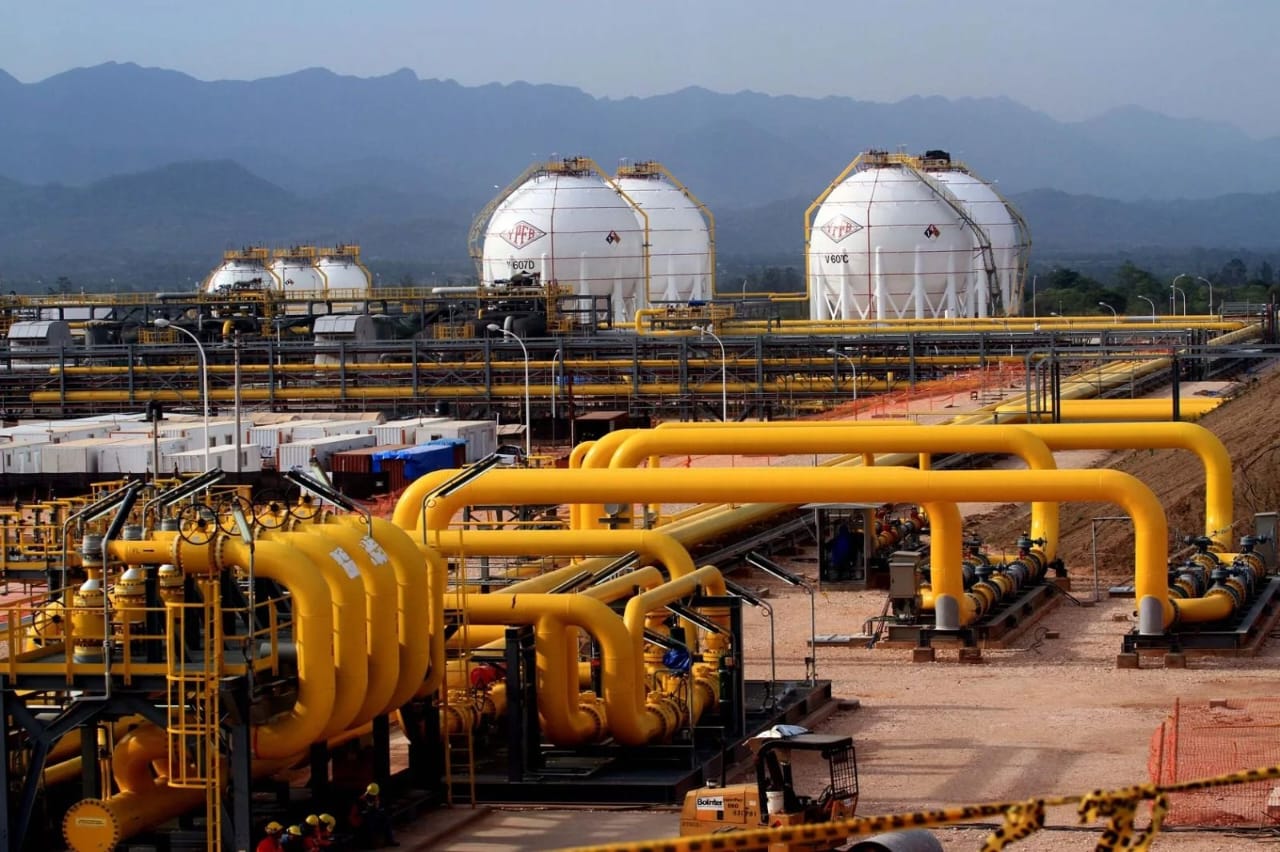 Sexta maior petroleira da Argentina avalia rota pela Bolívia para exportar gás ao Brasil Sexta maior petroleira da Argentina avalia rota pela Bolívia para exportar gás ao Brasil