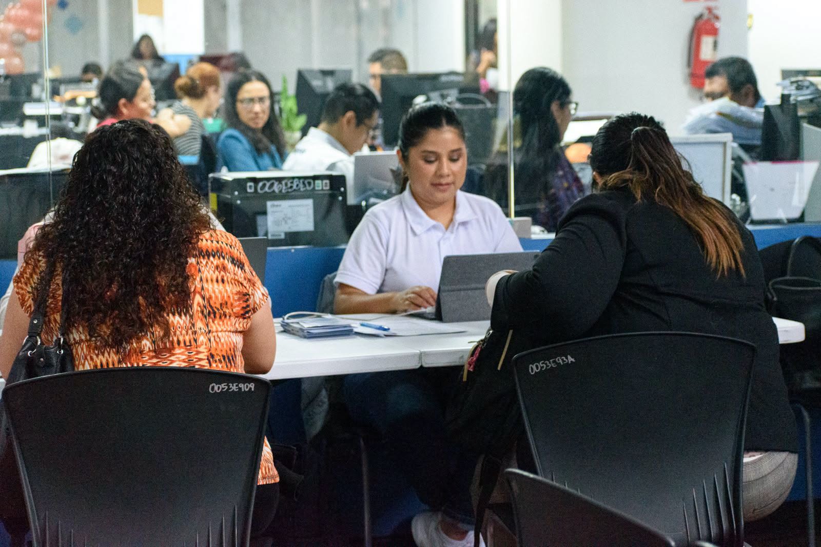 La escasez de talento en América Latina tiene otra cara: millones siguen fuera del mercado laboral