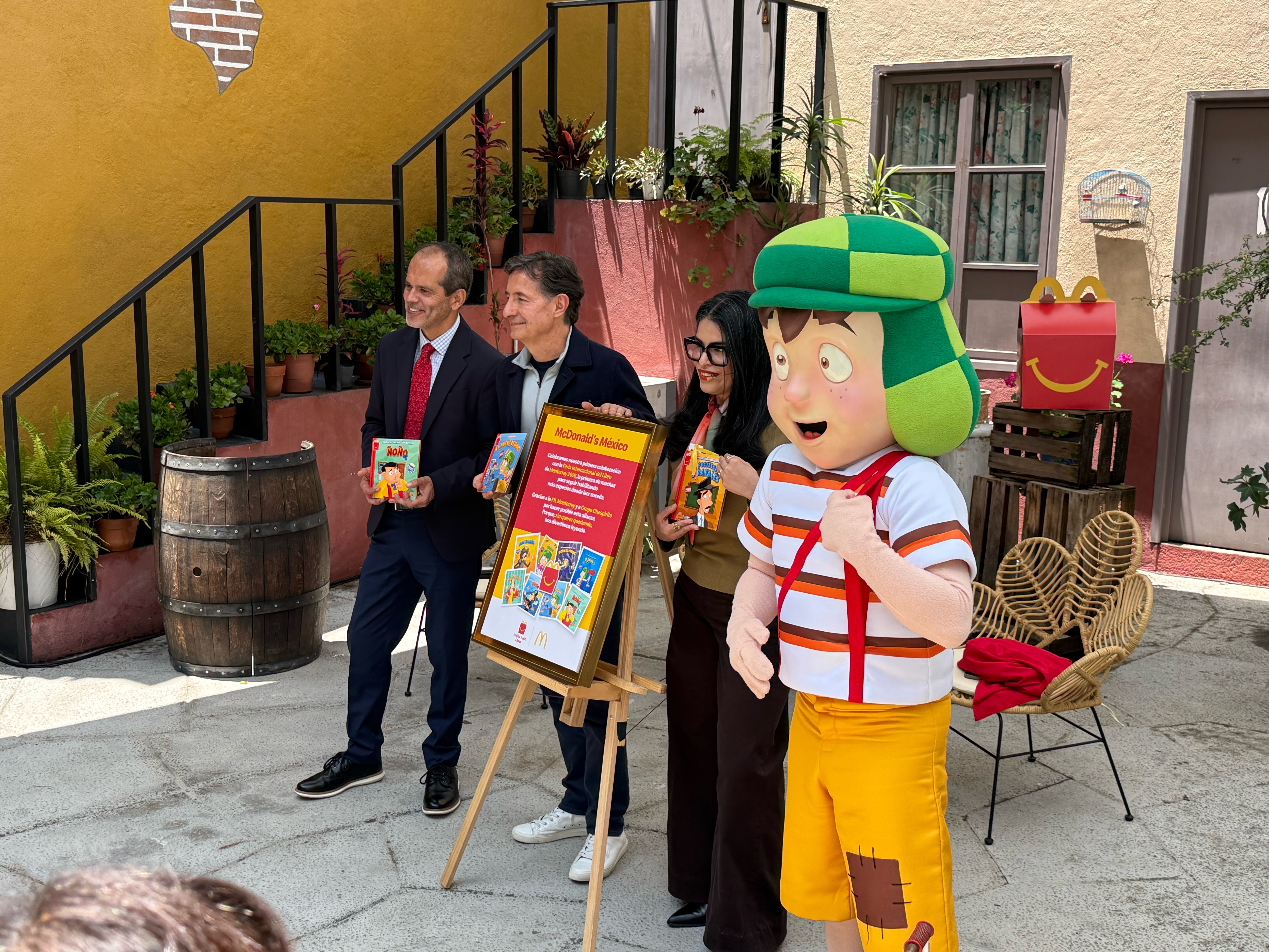 Serie de Don Ramón y película de El Chapulín Colorado, los nuevos proyectos del legado de Chespirito