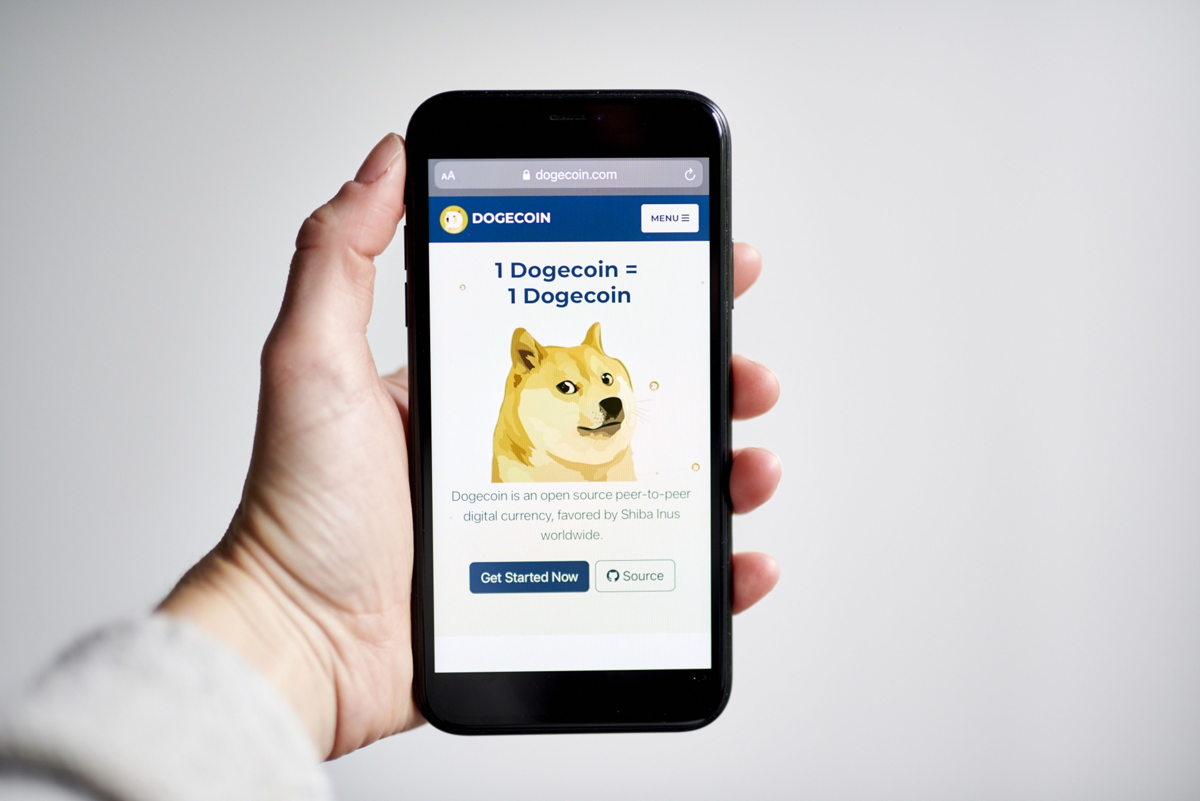 Dogecoin sube al decir Musk que puede usarse para comprar algunos productos  Tesla