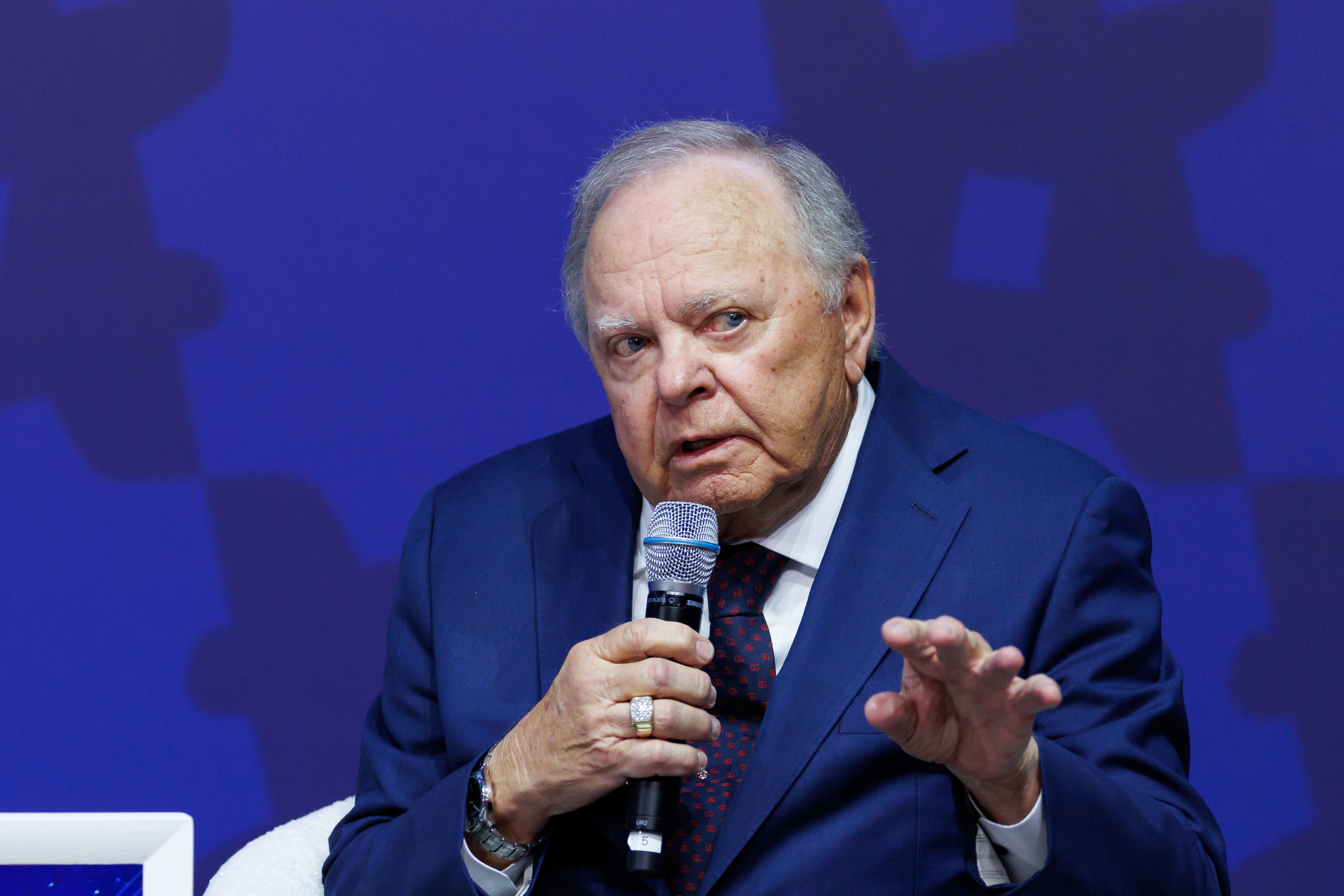 El “rey del fracking” Harold Hamm redobla su apuesta por Vaca Muerta