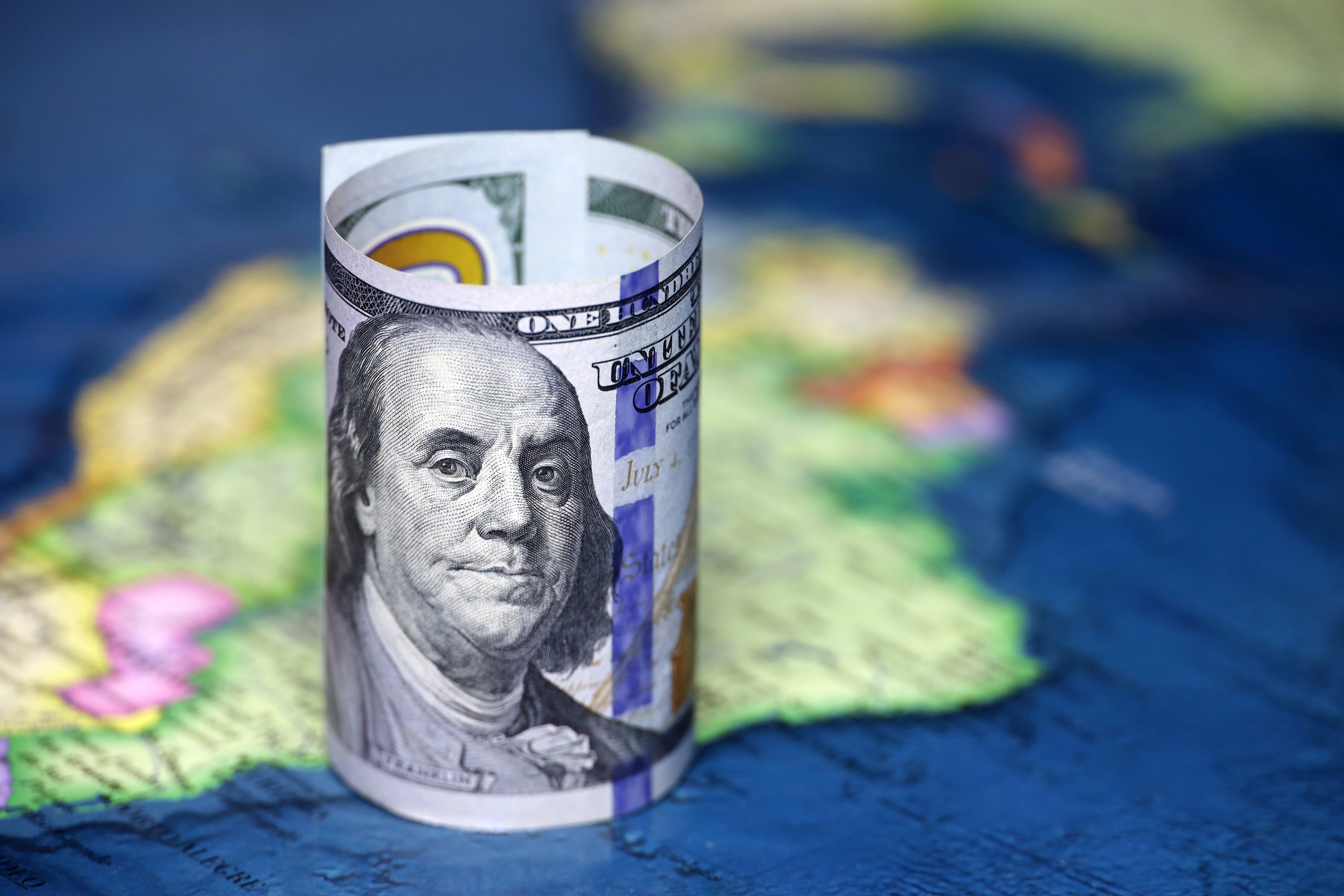 ¿El dólar repuntaría en 2026? Esto prevén los bancos de Wall Street sobre monedas de Latinoamérica