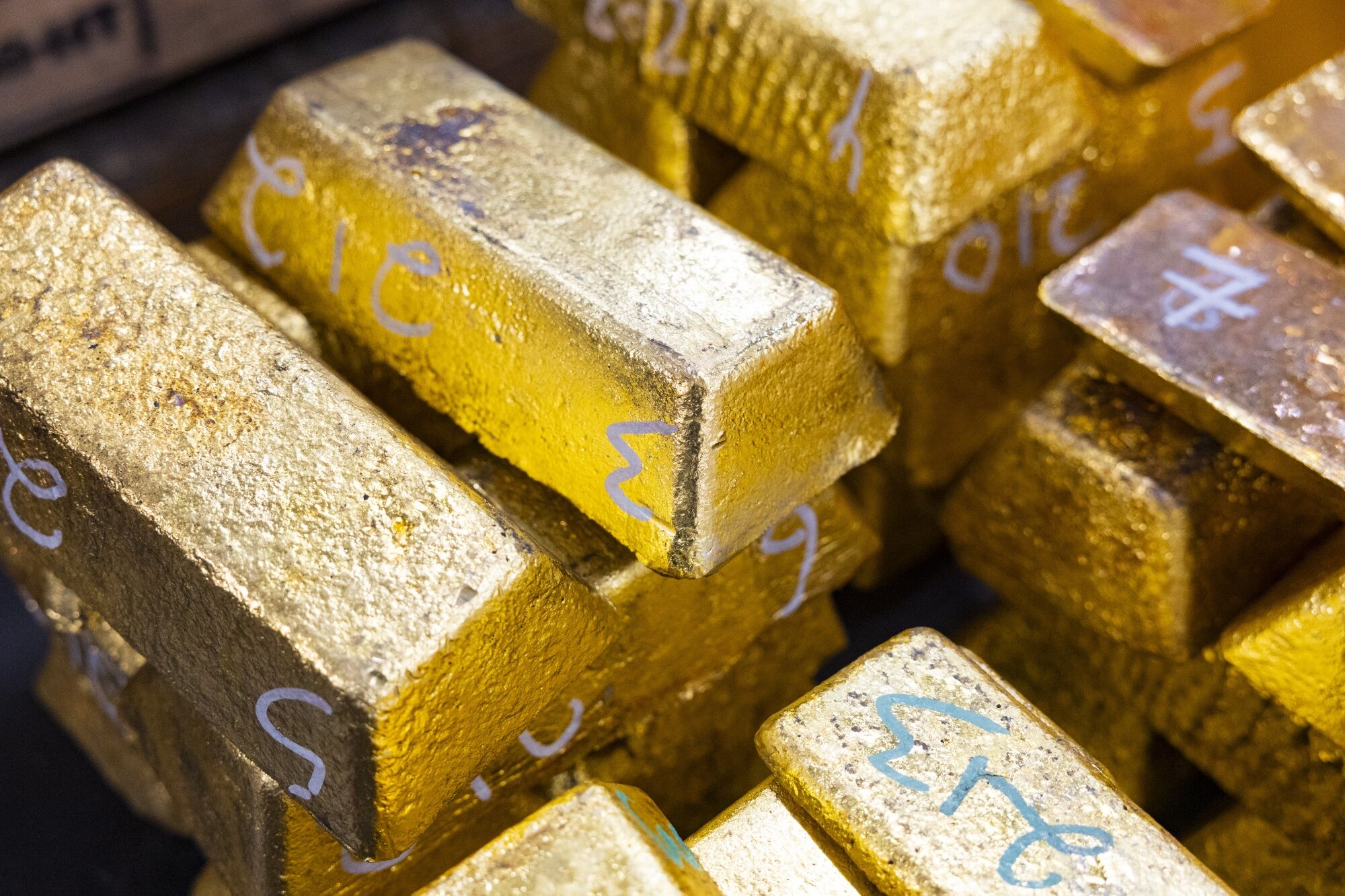 “Compren oro”: el metal se dispara arriba de US$4.600 y Wall Street refuerza su optimismo