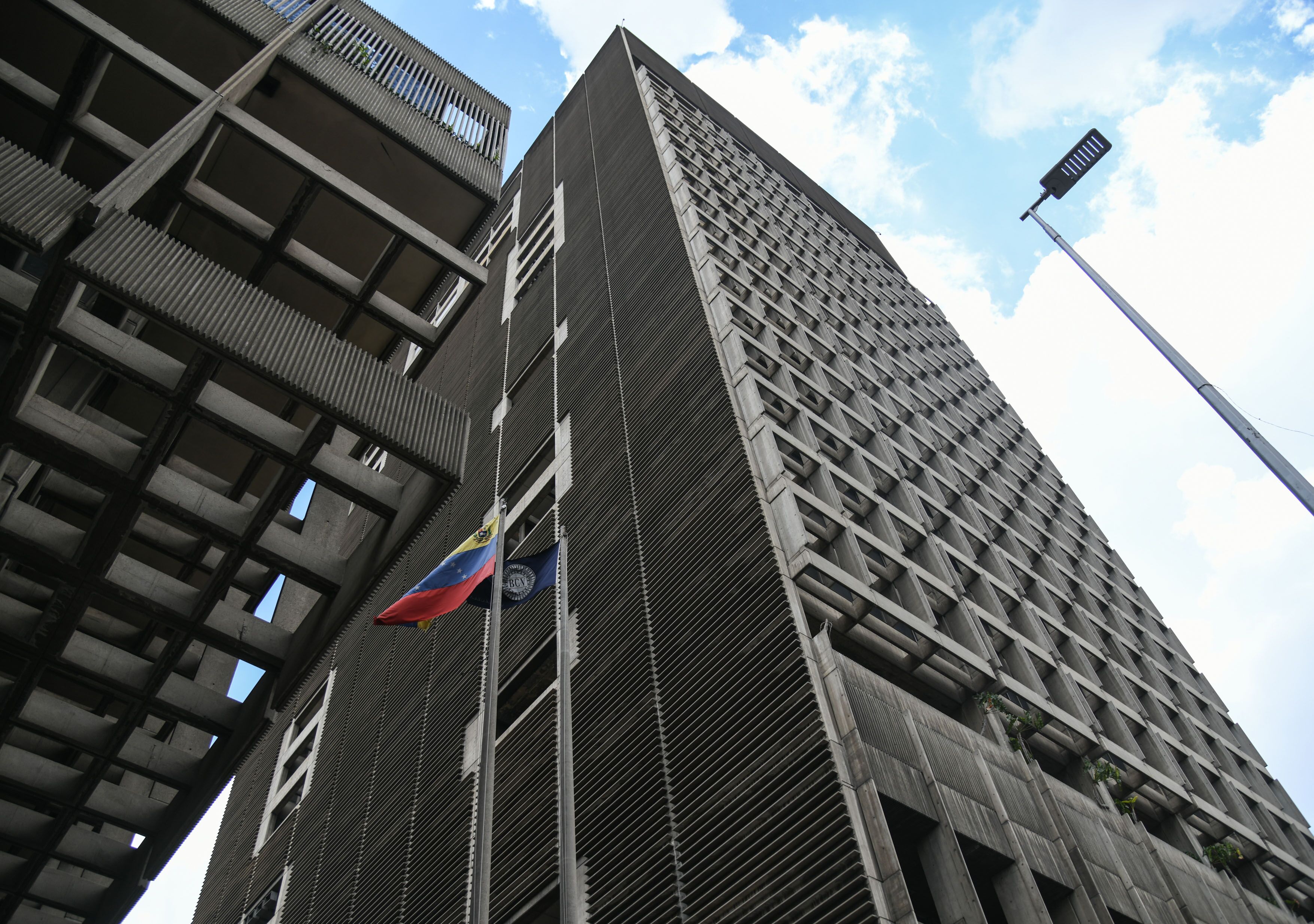 ABC de los requisitos para abrir una cuenta en Mercantil en Venezuela