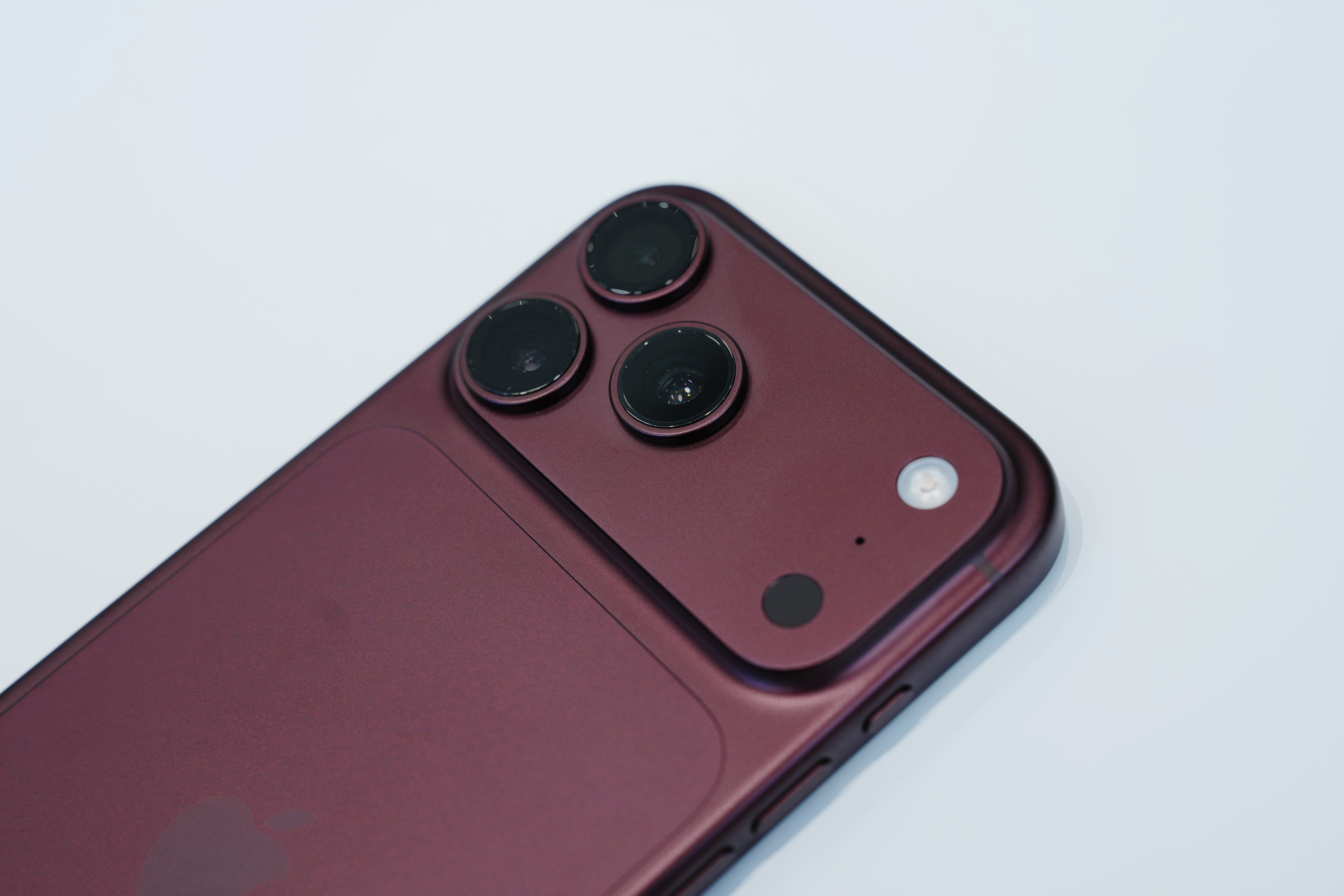¿Cuántos salarios mínimos se requieren en América Latina para comprar el nuevo iPhone 18 Pro? ¿Cuántos salarios mínimos se requieren en América Latina para comprar el nuevo iPhone 18 Pro?