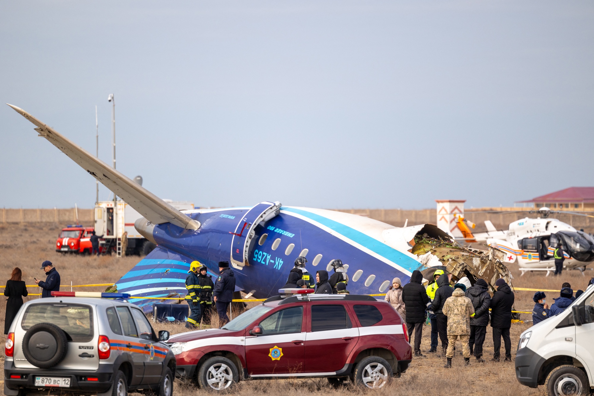 Avião Embraer 190 da Azerbaijan Airlines com 69 pessoas cai no