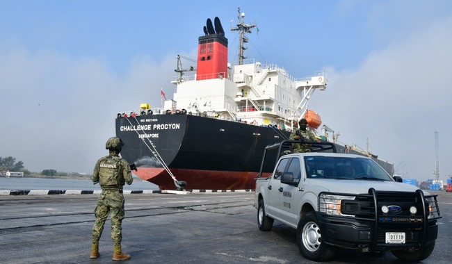 Cómo la apertura del mercado de combustibles en México terminó en corrupción y contrabando