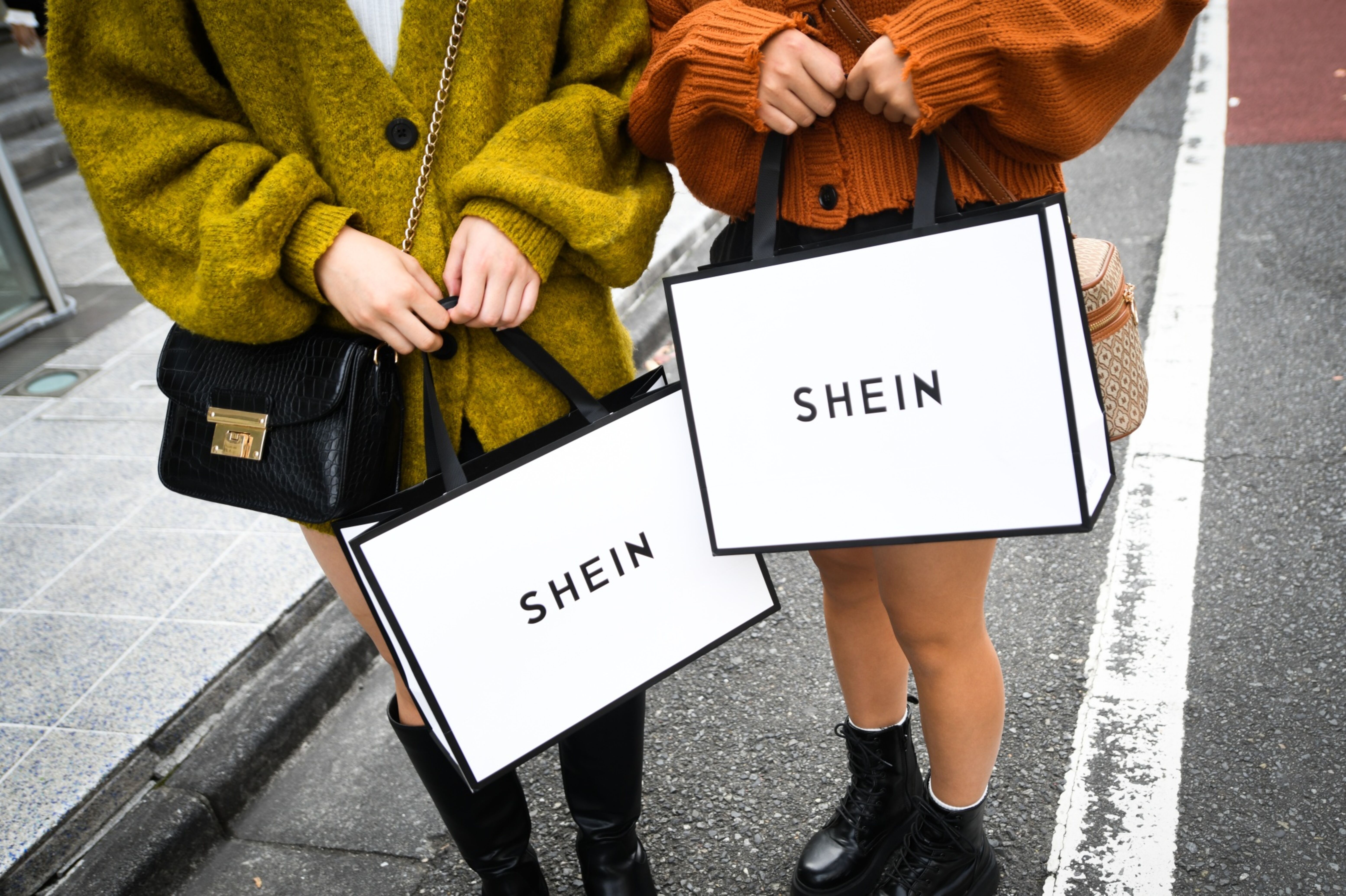 Shein compra marca britânica de moda em esforço para expandir portfólio  global