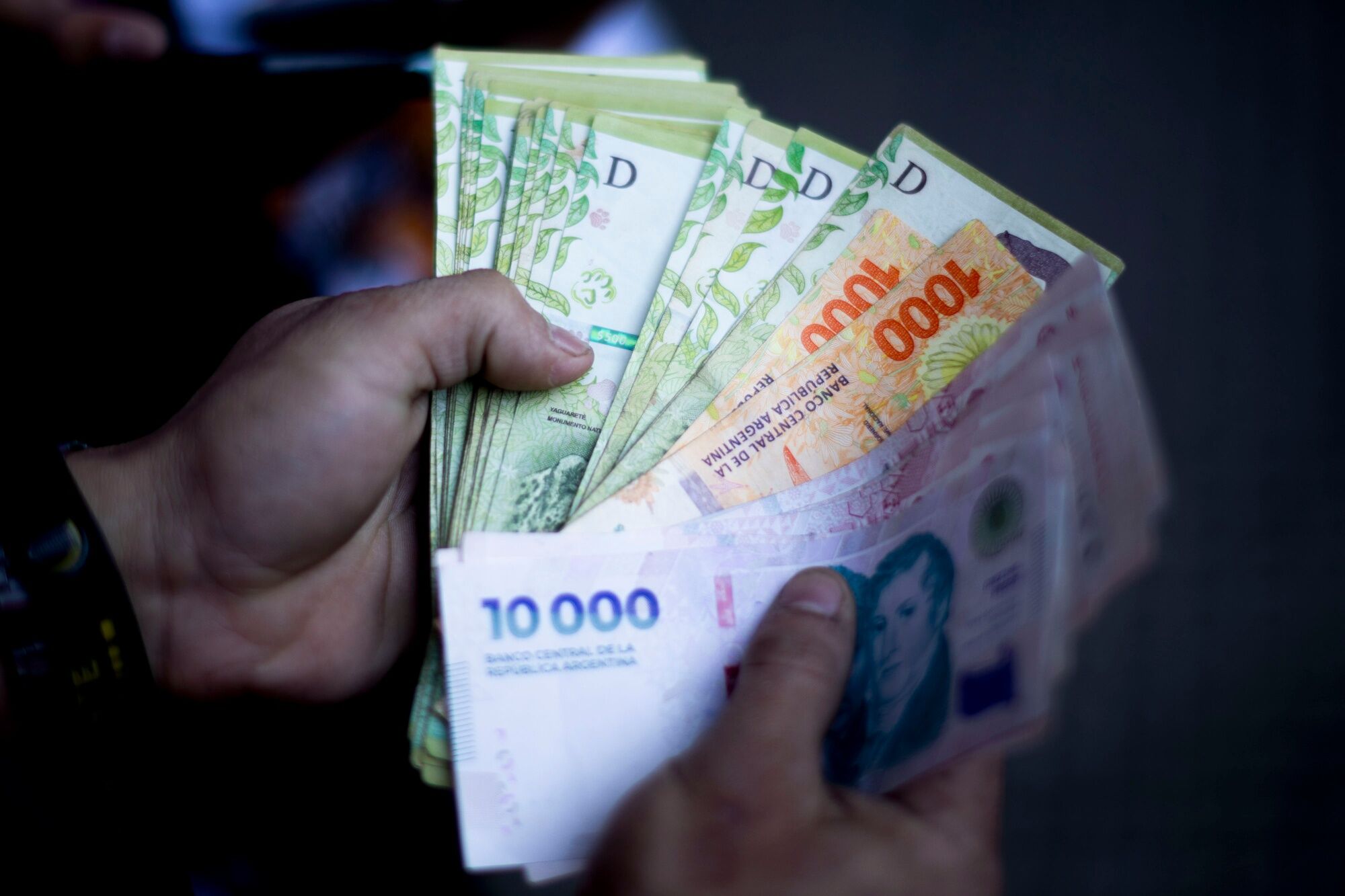 Salarios e inflación: qué aumentos prevén dar las empresas en Argentina este año