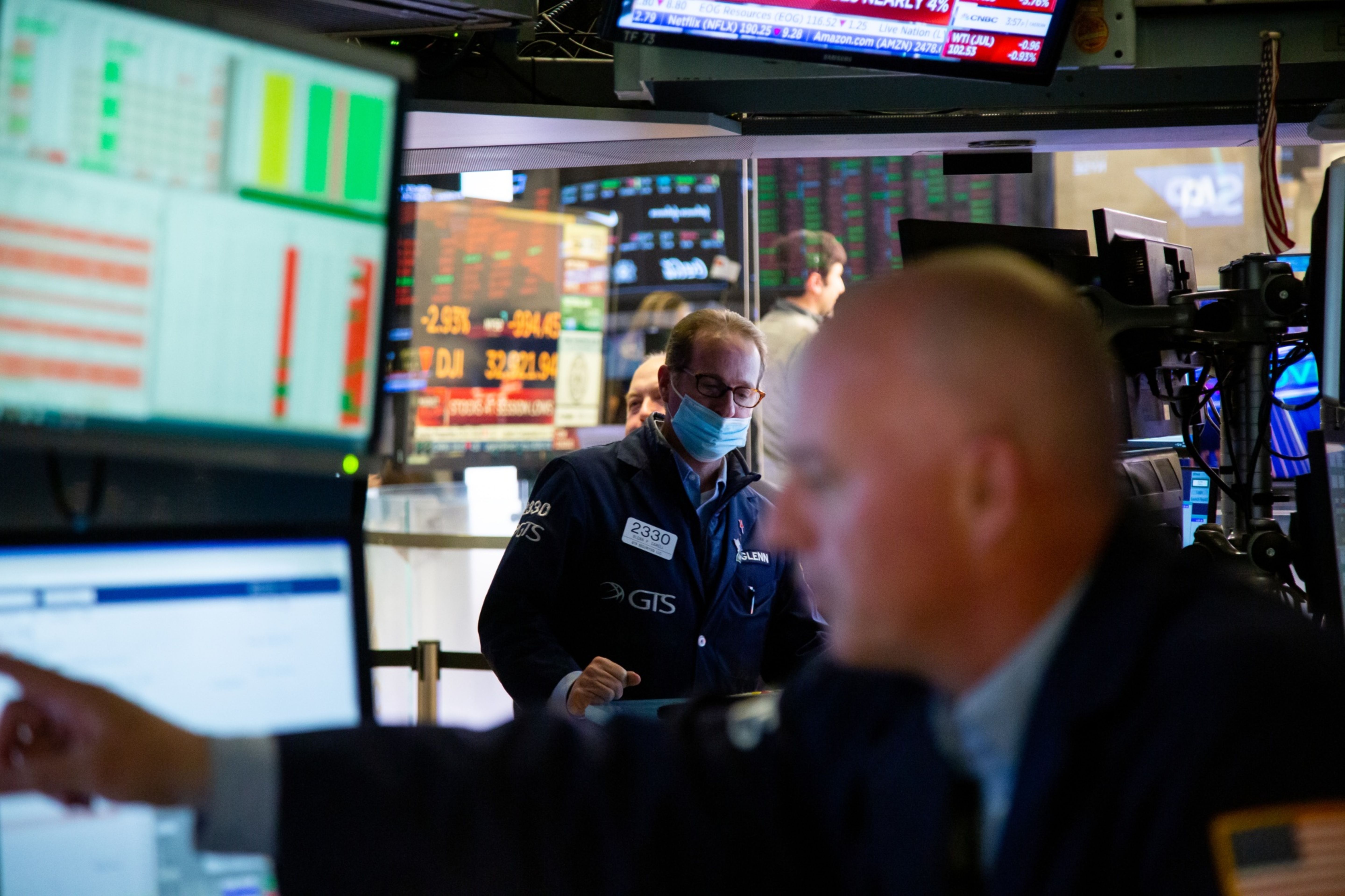 Compradores de gangas retornan a mercado accionario global tras fuertes  ventas