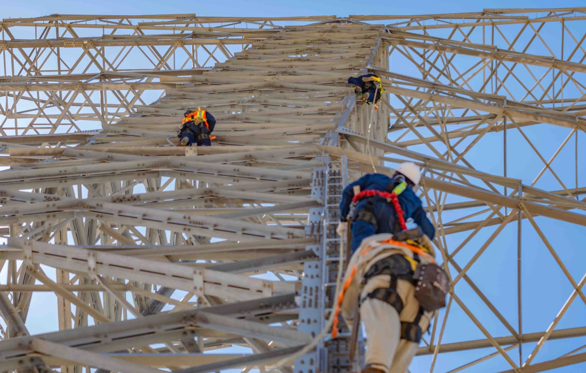 Filial de CFE solicita permiso para nueva emisión de capital de Fibra E