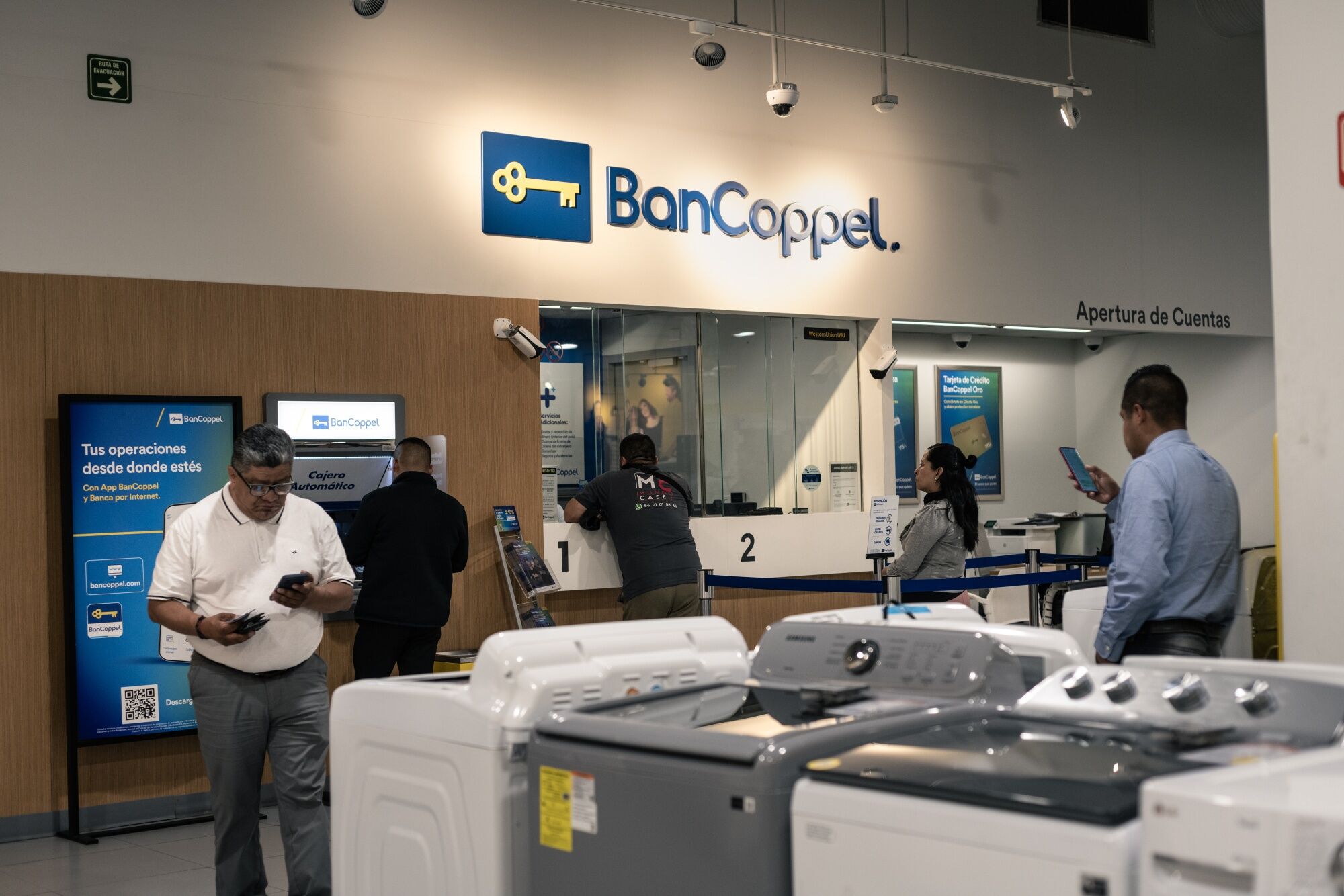 Sakly separa a Coppel Corp para enfocar esfuerzos en negocio inmobiliario