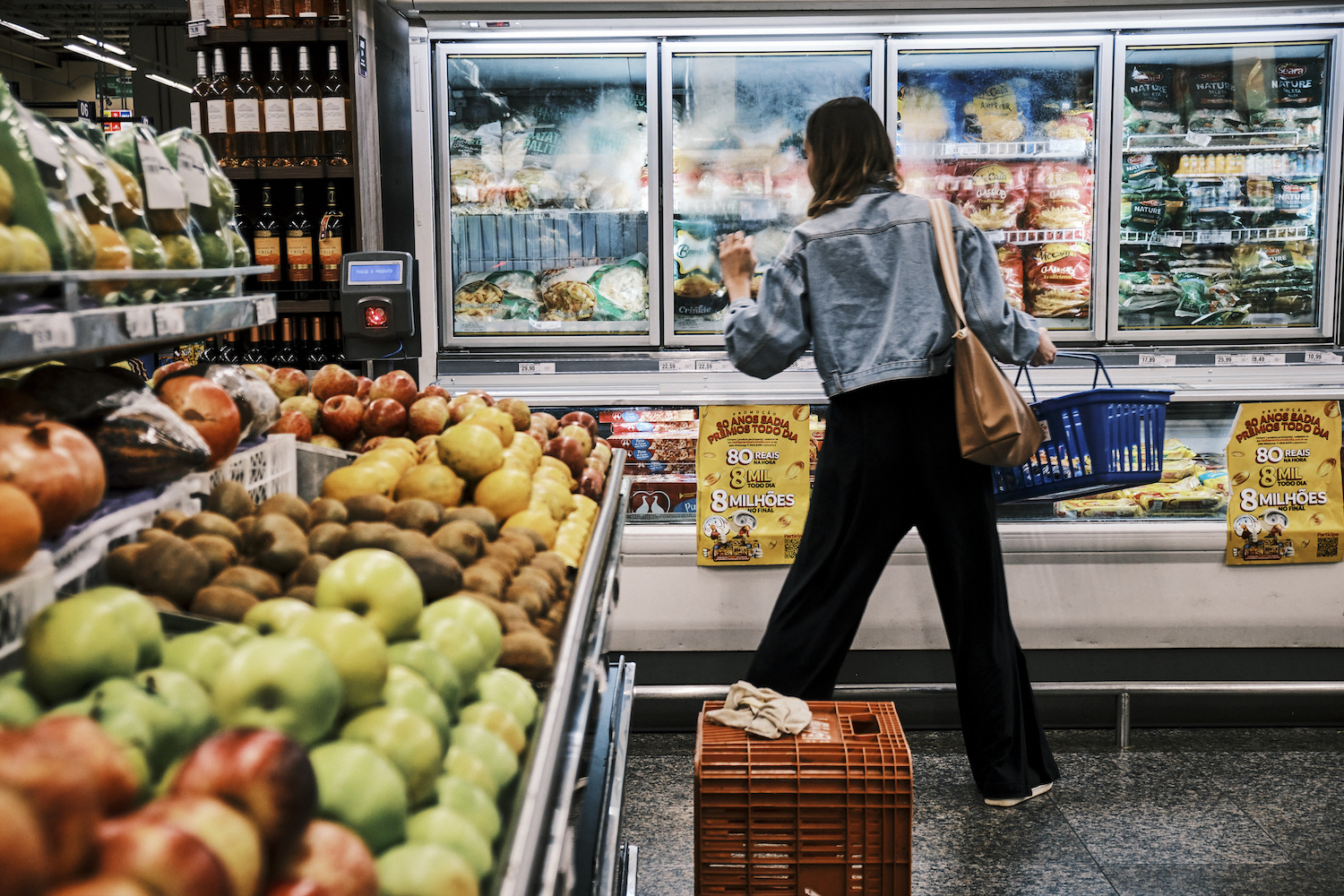 Uso de ‘canetas emagrecedoras’ no Brasil supera média global e muda cesta de consumo