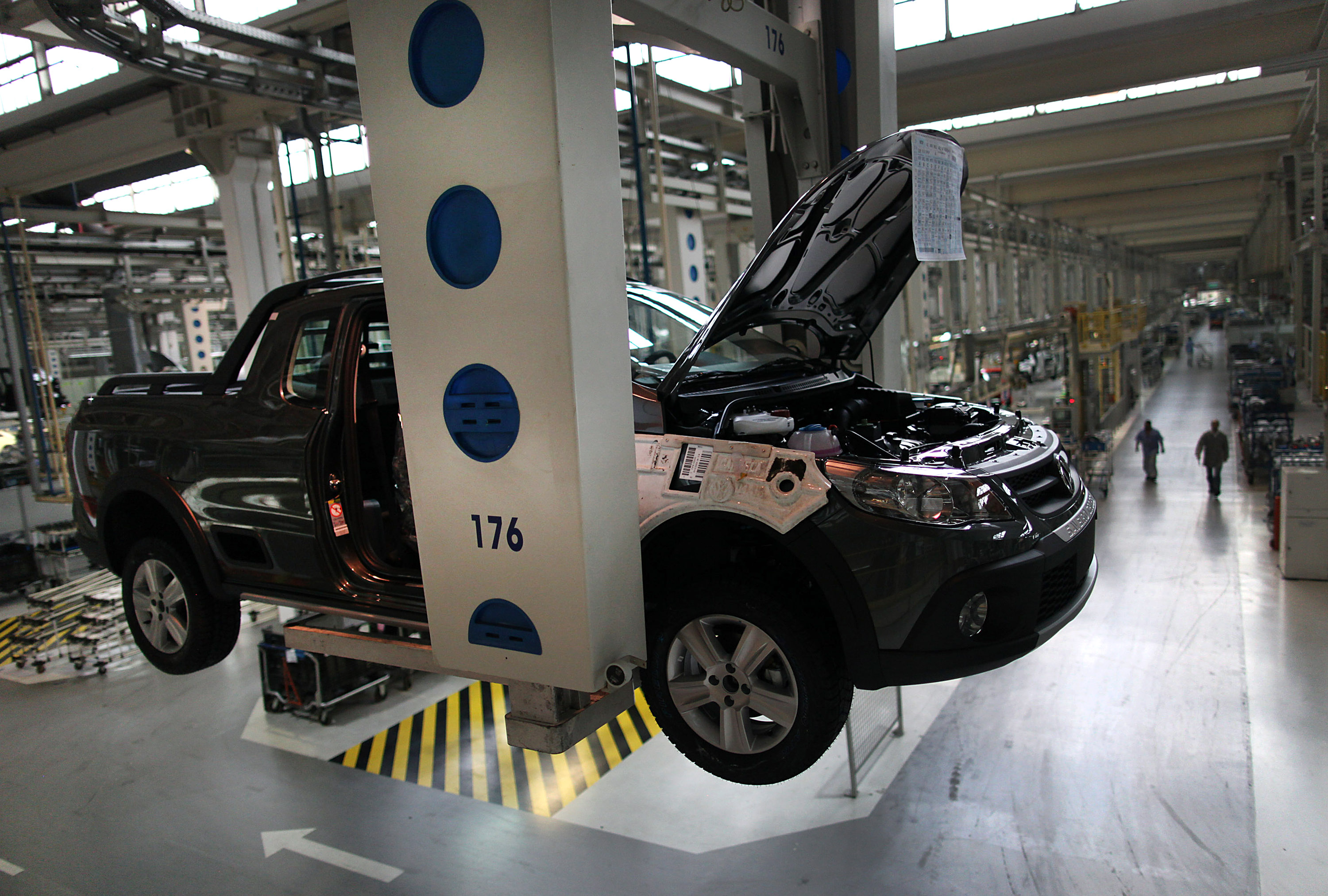 Carros chineses impulsionam mercado no Brasil, mas reduzem peso da produção nacional Carros chineses impulsionam mercado no Brasil, mas reduzem peso da produção nacional
