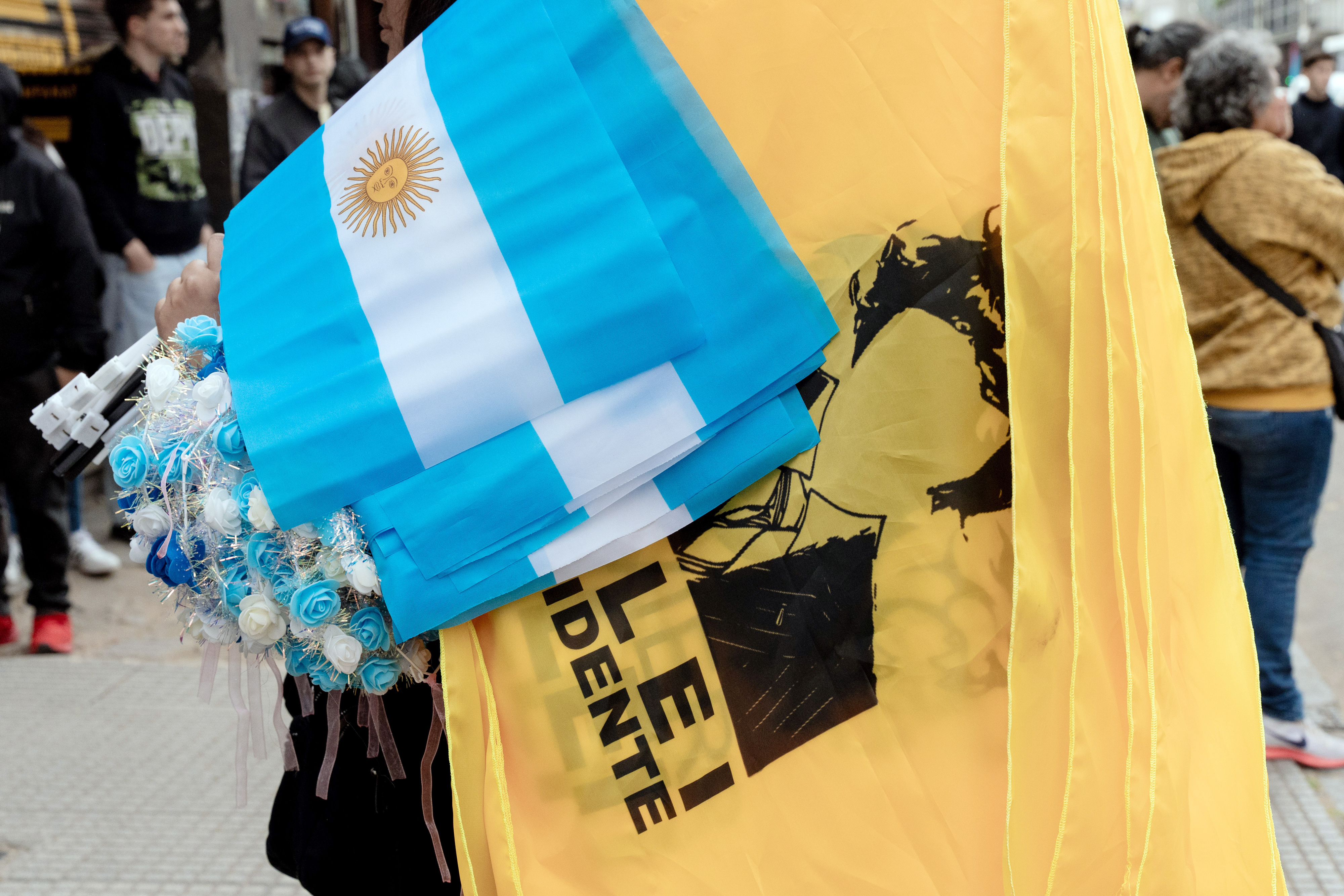 Argentina pós-eleição: analistas apontam próximos desafios de Milei fortalecido