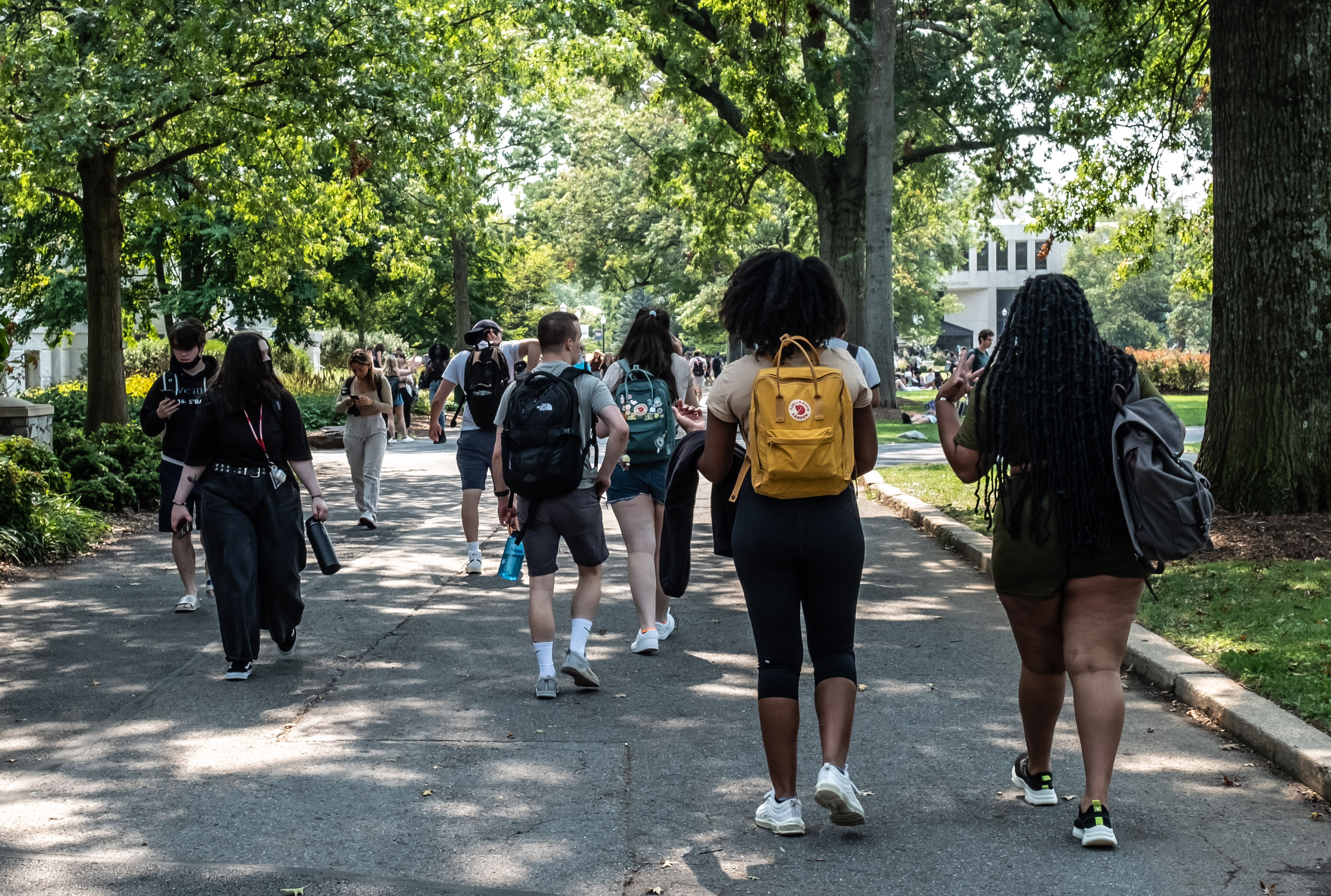 Cómo impactarám a los latinoamericanos los cambios en la visa F para estudiantes en EE.UU.