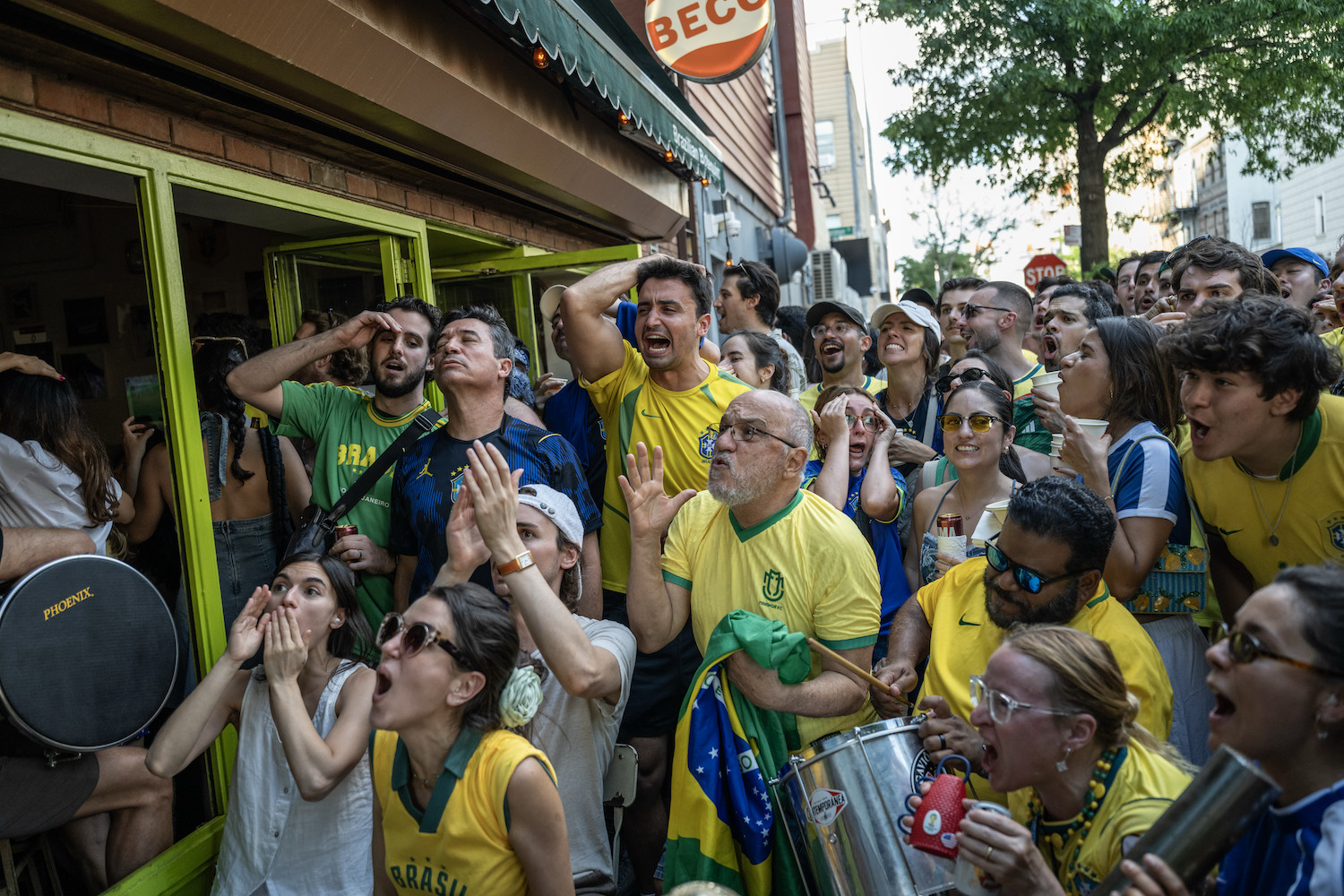 Eliminação do Brasil reduz expectativa de impulso para vendas de cerveja, dizem analistas Eliminação do Brasil reduz expectativa de impulso para vendas de cerveja, dizem analistas