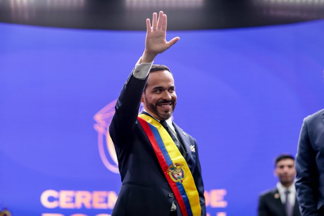 De la Espriella propone una “regeneración económica” con foco en inversión, empresa y empleo De la Espriella propone una “regeneración económica” con foco en inversión, empresa y empleo