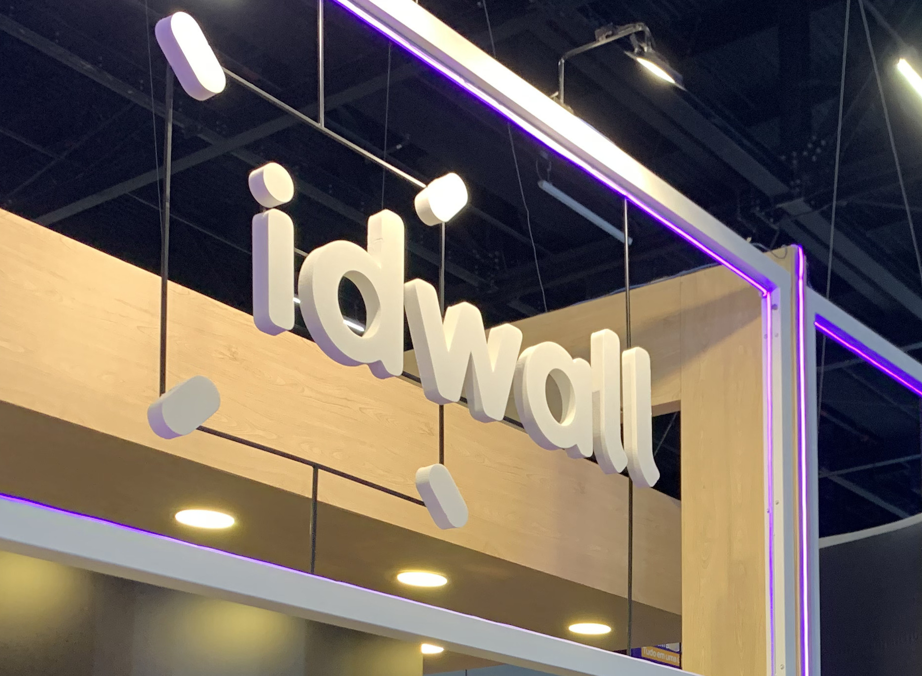 Serasa volta às compras e adquire idwall, startup de verificação de identidade
